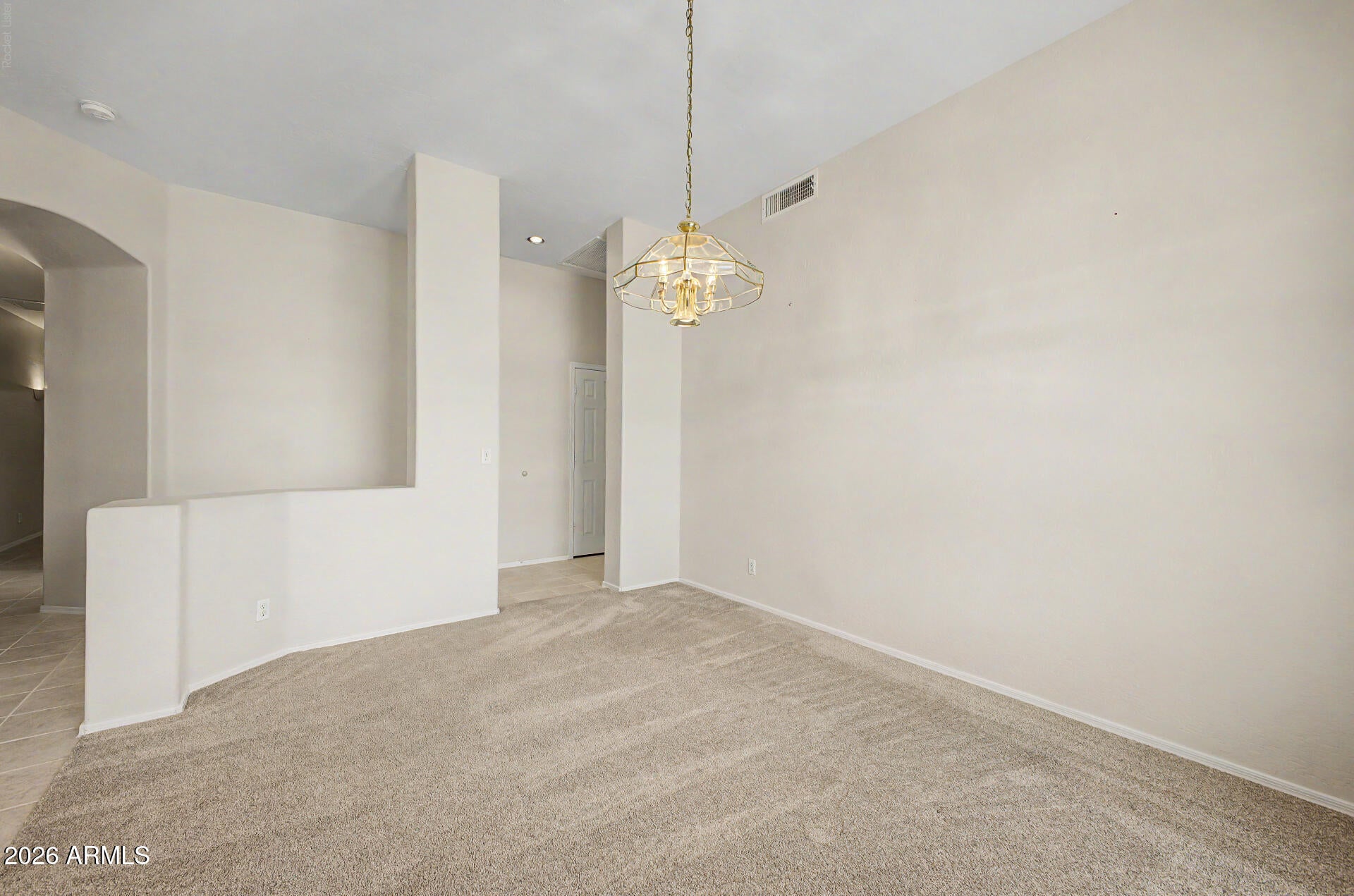 333 W DUBLIN Street
