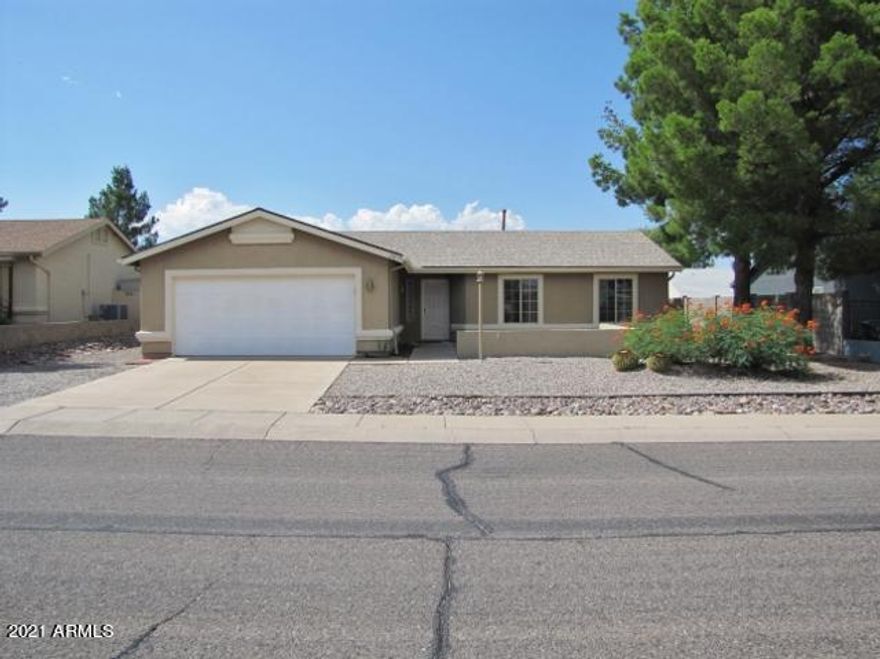 This well-maintained, 3BR/2BA/2CG, 1509 sq.ft. home in Sierra Vista, AZ is minutes from Ft. Huachuca, shopping and Huachuca Mountain Elementary School. The open-floor plan includes ceramic tile in the living areas, freshly painted interior, central A/C and a beautifully landscaped yards. Call today.