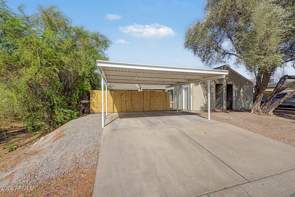 Photo of 7001 S 41st Street, Phoenix, AZ 85042 (MLS # 7053372)