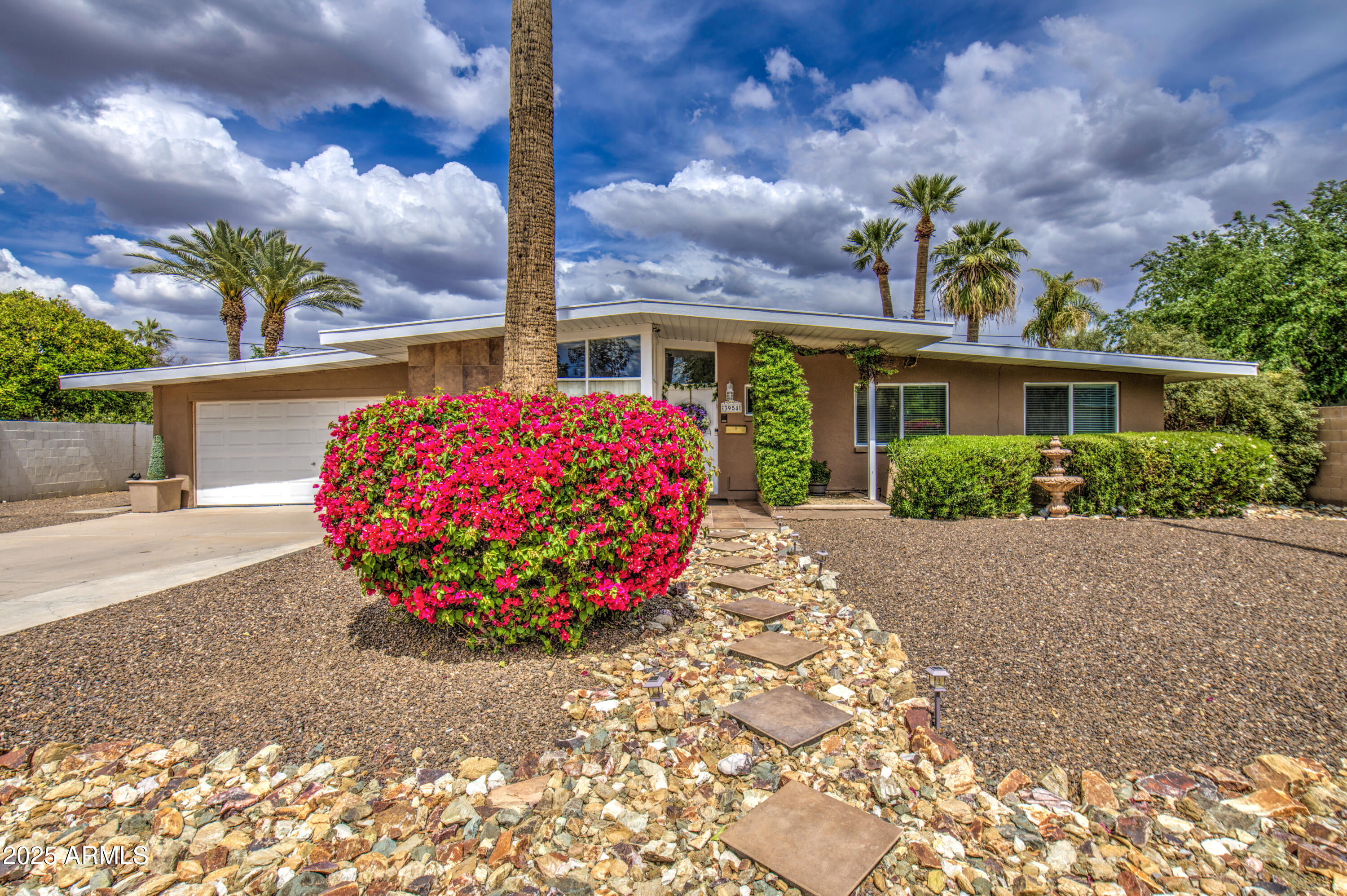 3954 E BECKER Lane
