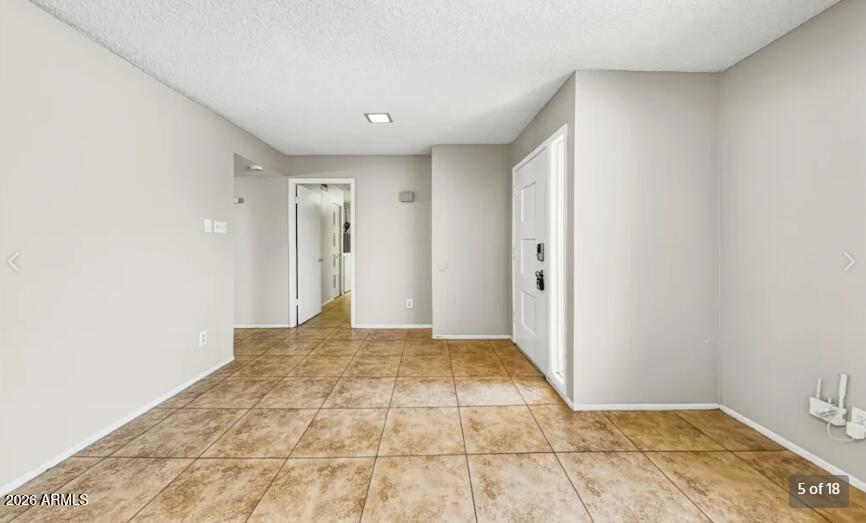 3520 W BANFF Lane