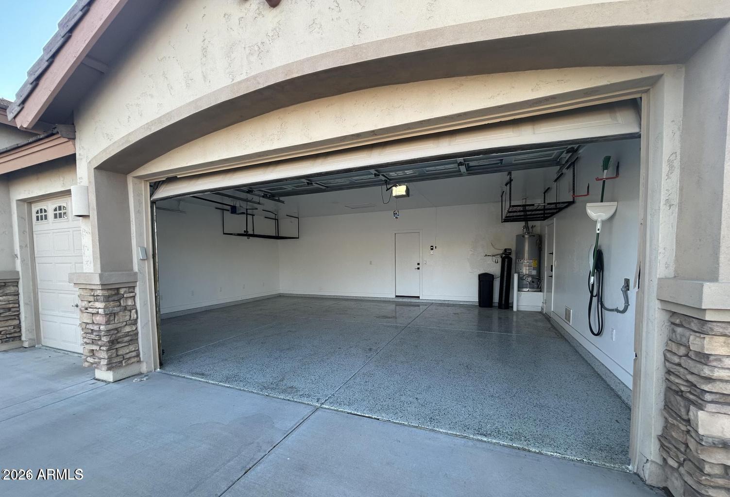 2720 N Sterling --