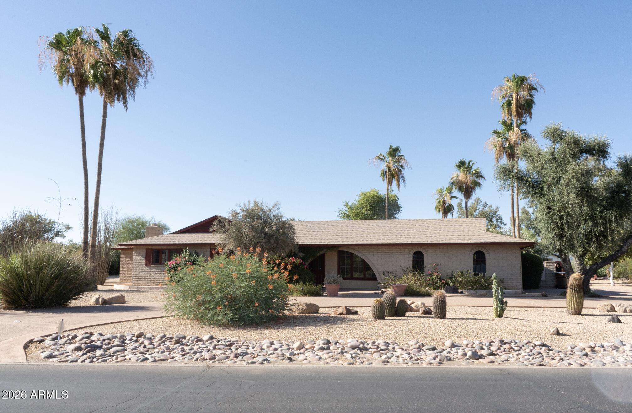 6402 E FANFOL Drive