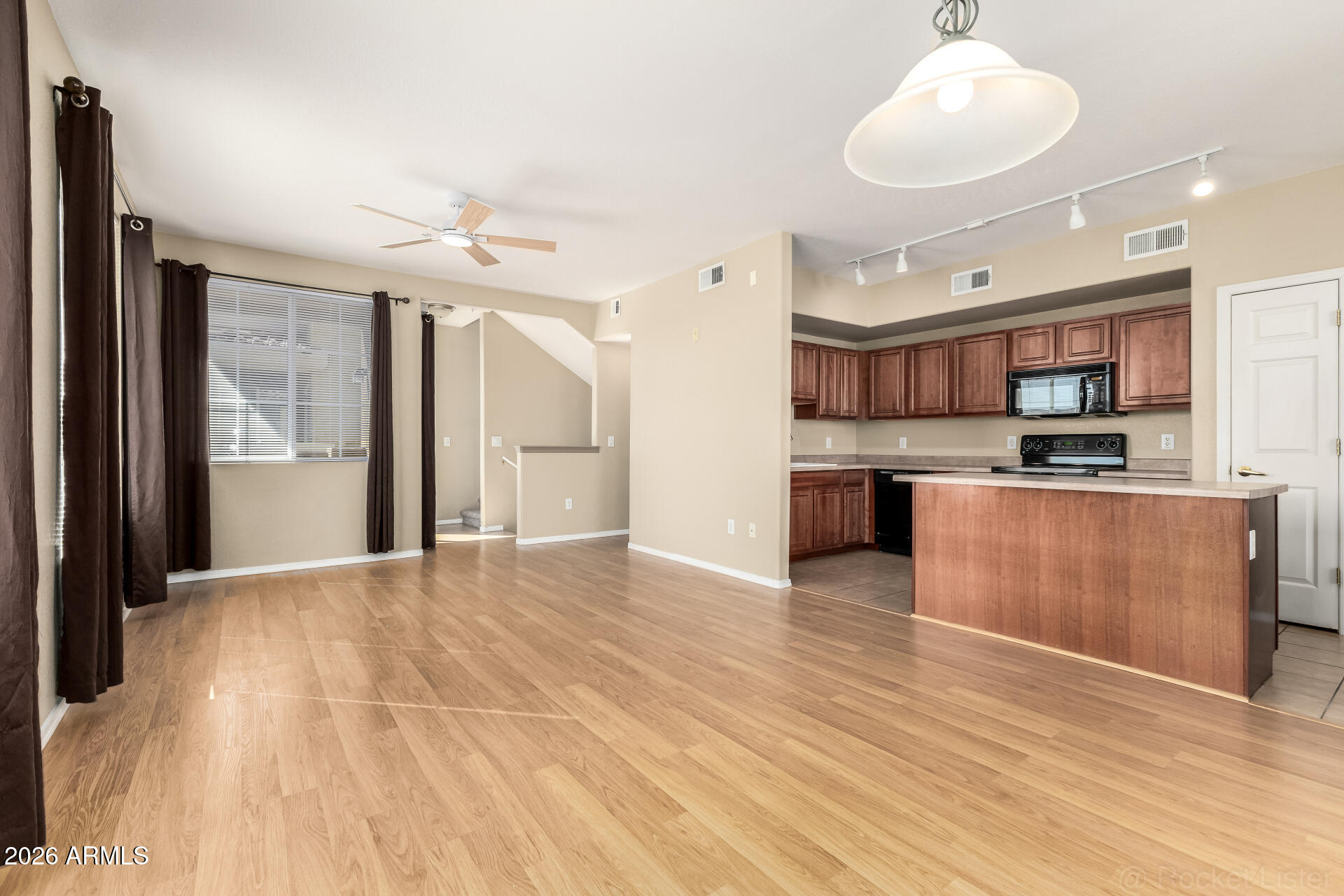 18250 N CAVE CREEK Road 198