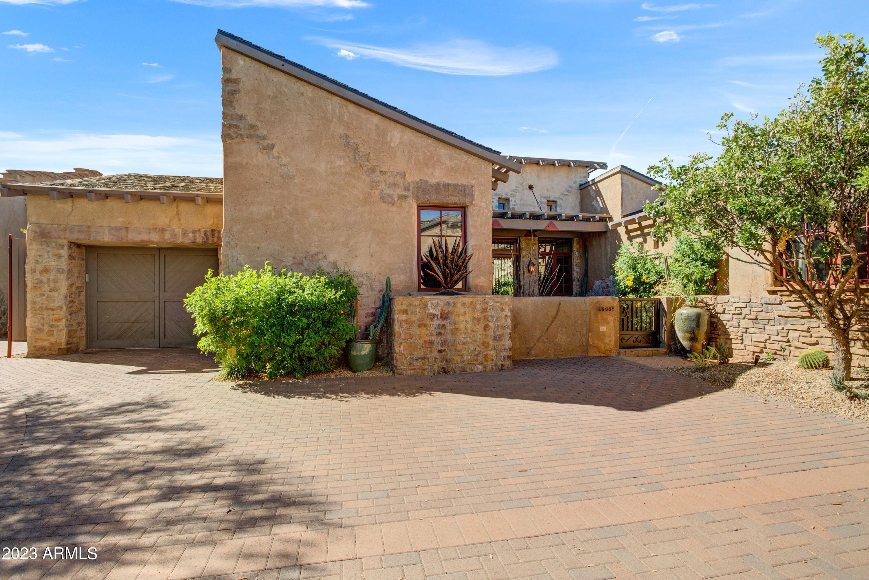 Estancia - Residential