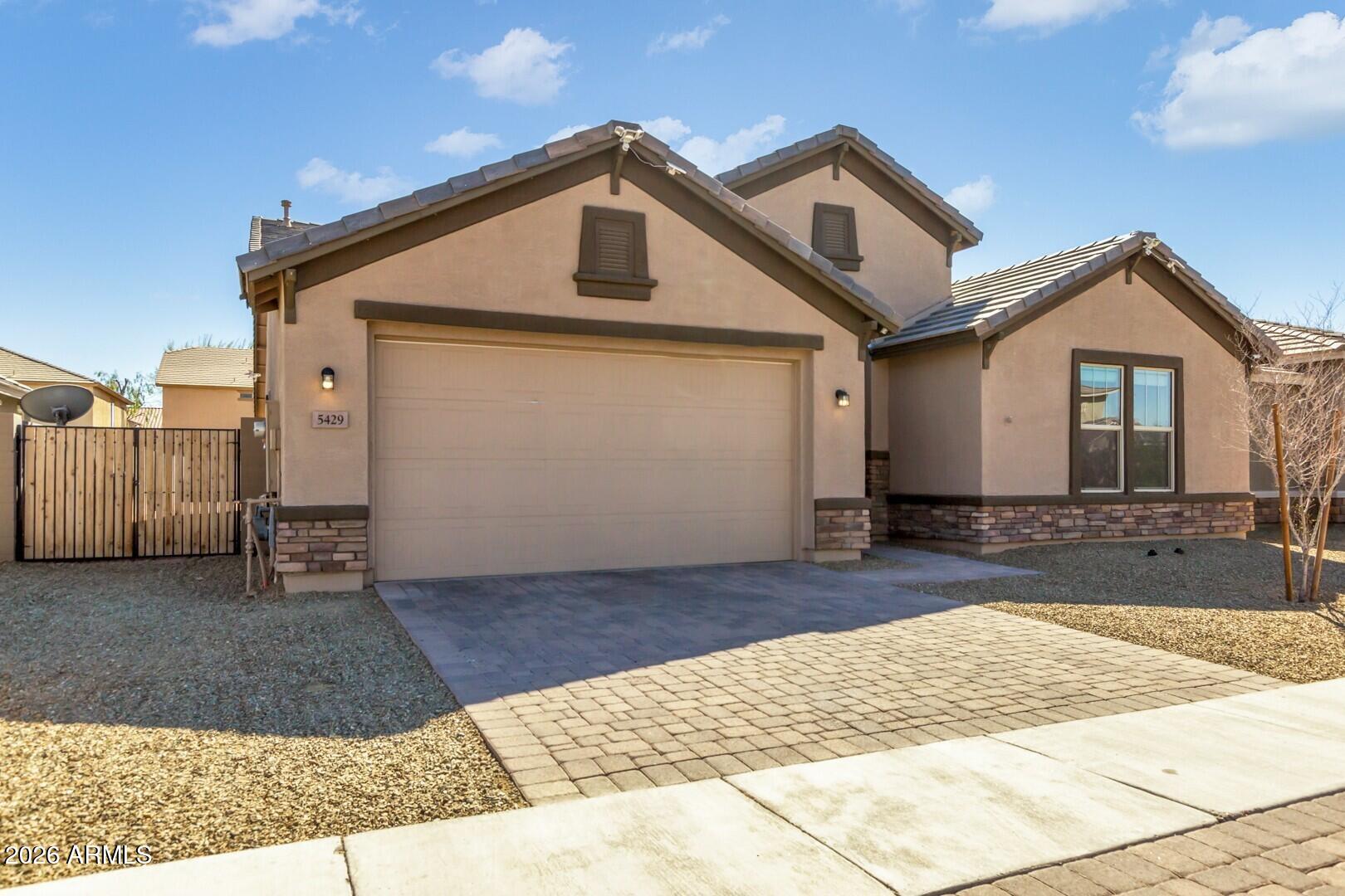 5429 W LYDIA Lane