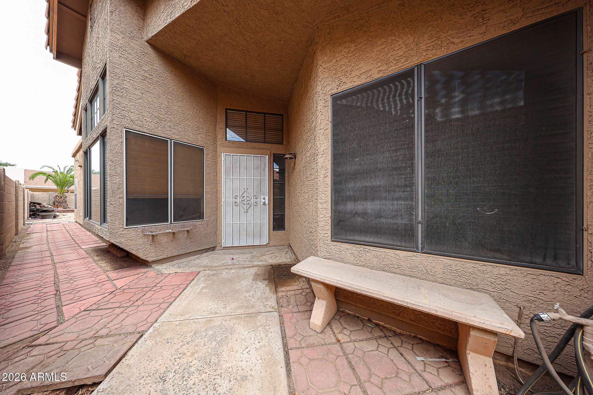 2364 W COMSTOCK Drive