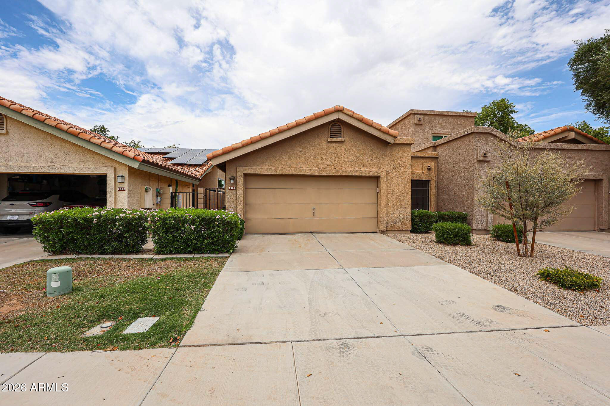 2364 W COMSTOCK Drive