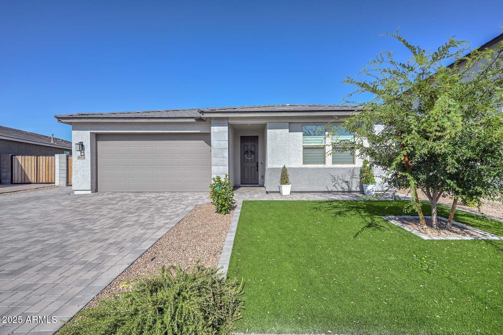 26428 N THORNHILL Drive