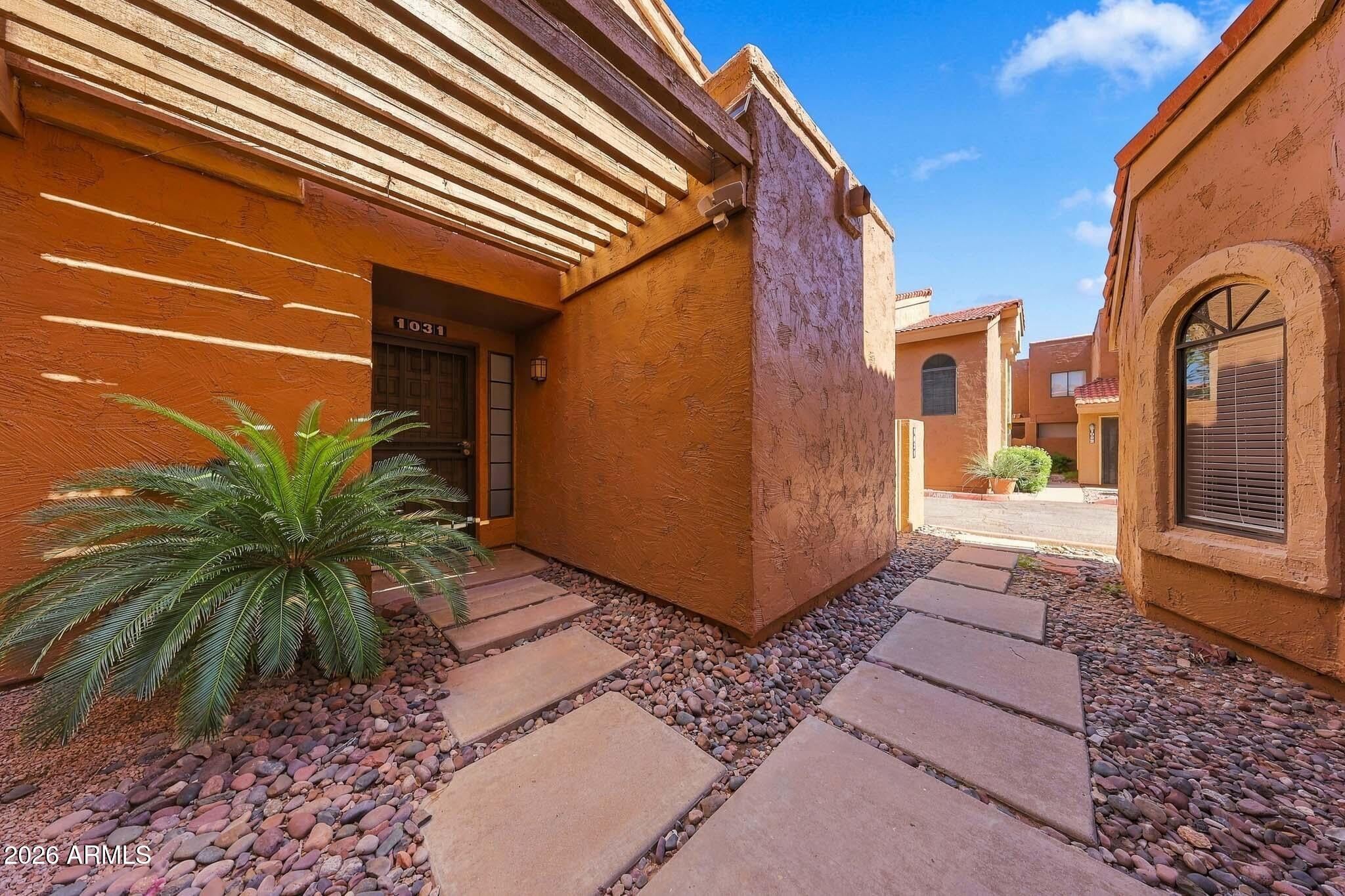 5640 E BELL ROAD -- 1031