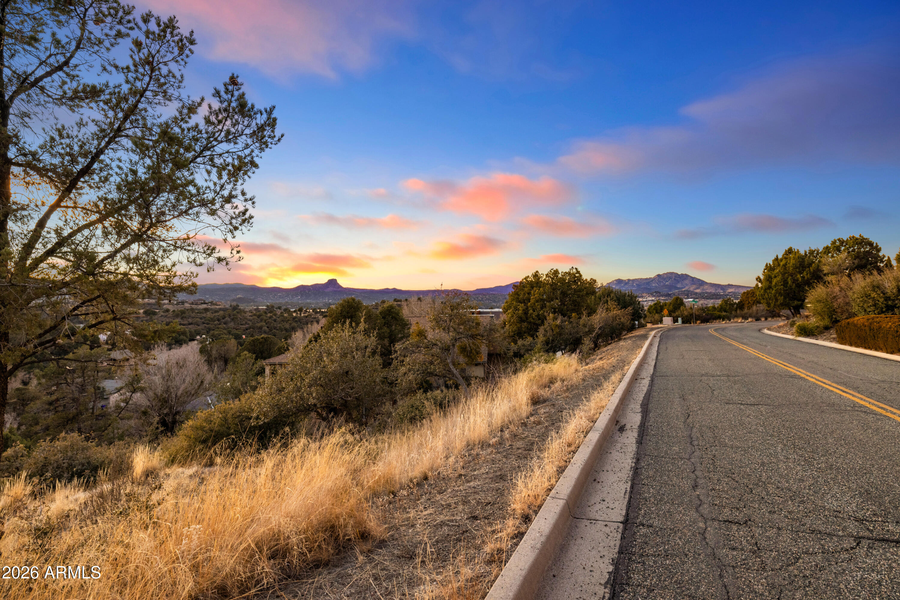 450 Broadview Drive 38R