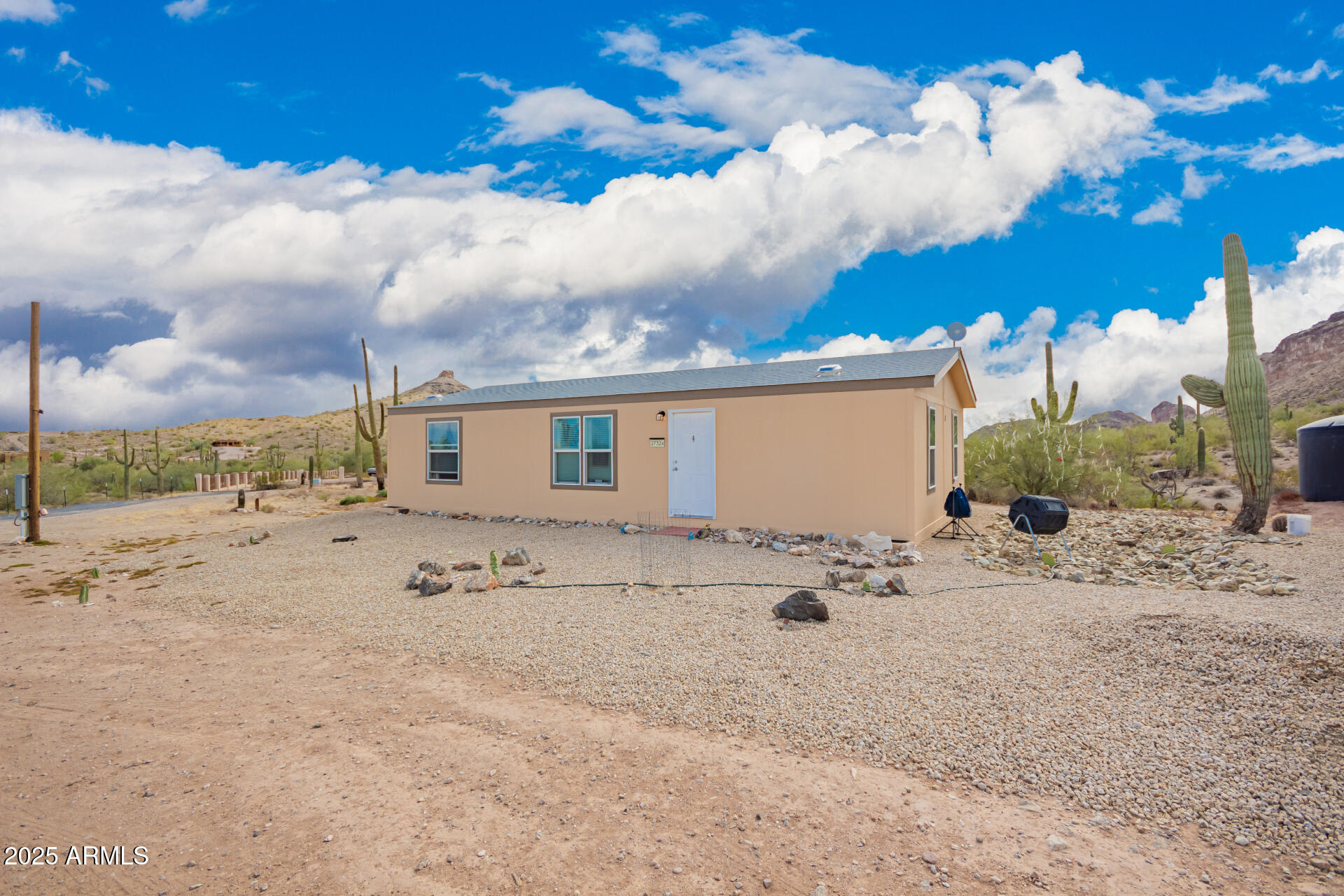 27324 N Ellbe Lane