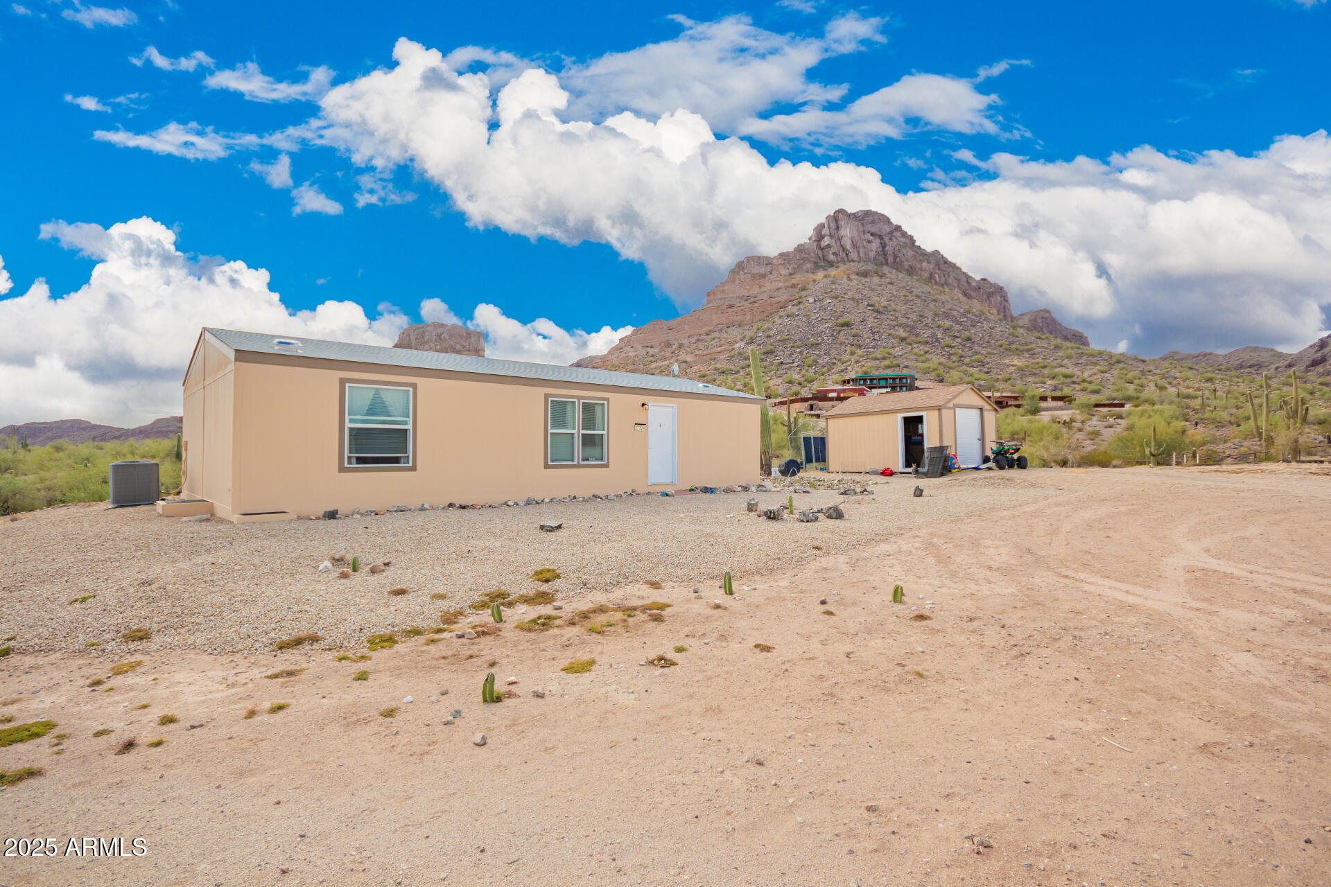 27324 N Ellbe Lane