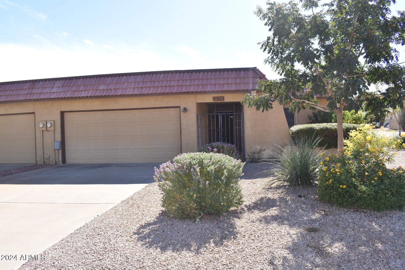 4901 E MAGIC STONE Drive