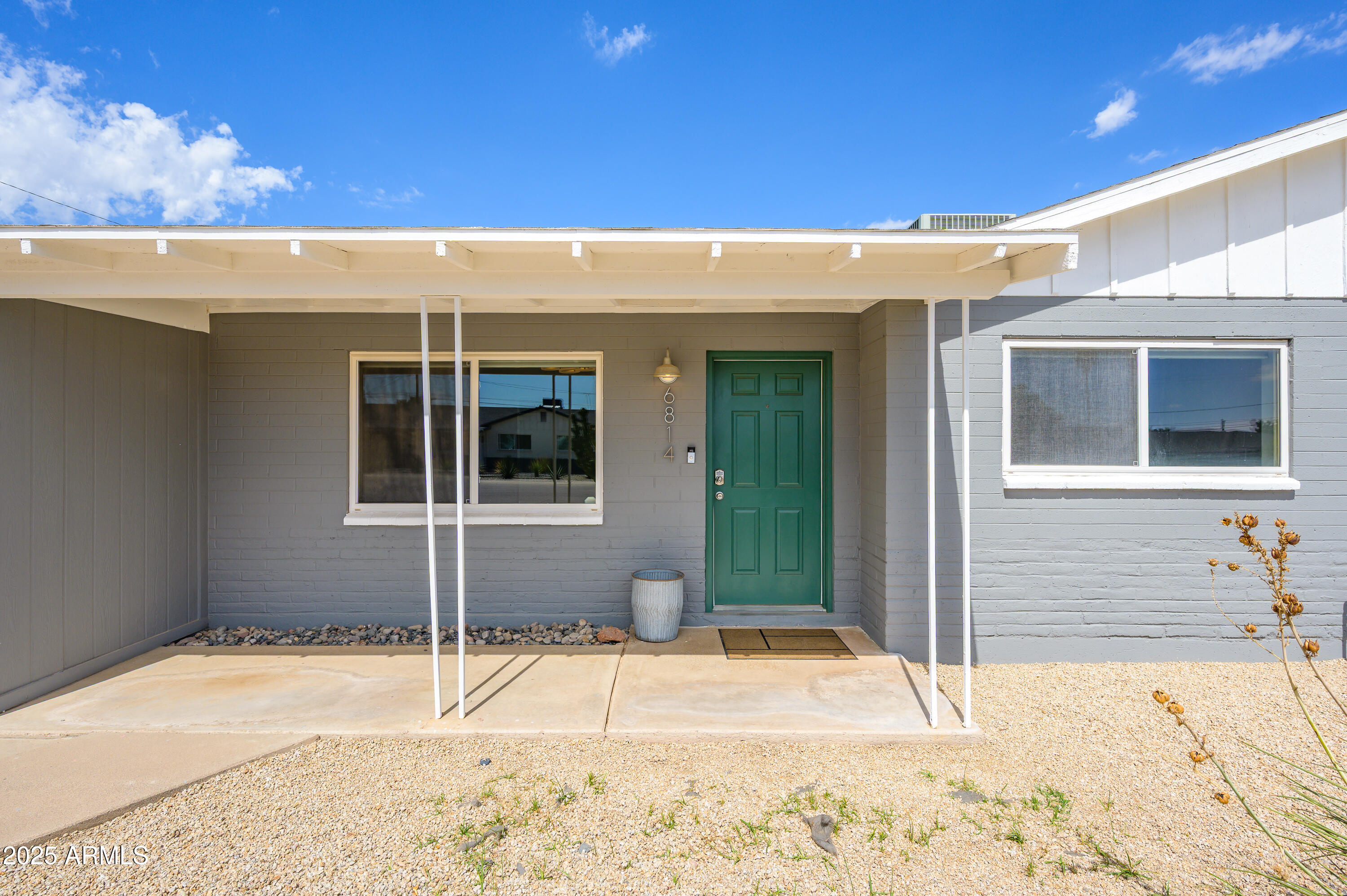 6814 E BELLEVIEW Street