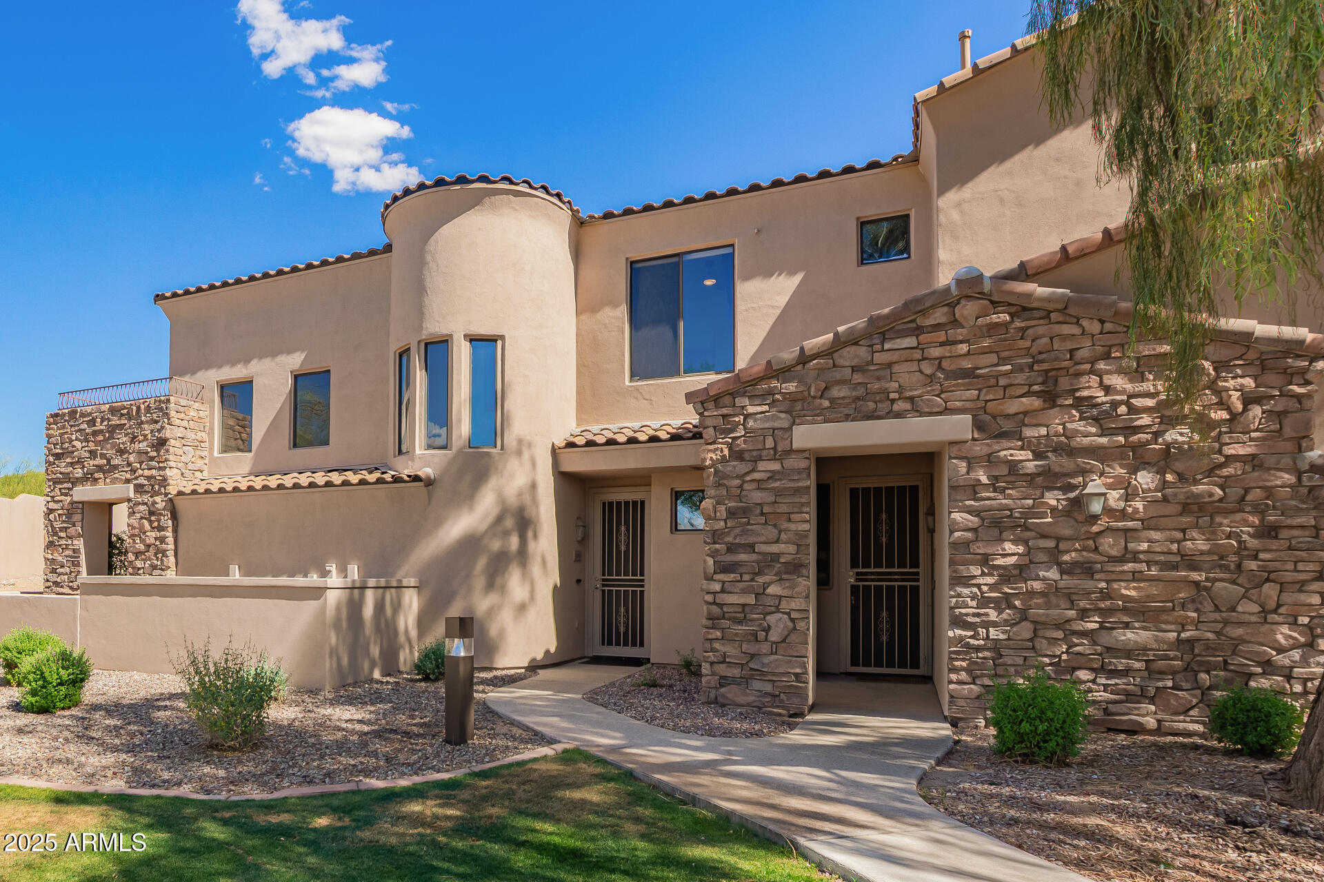 7445 E EAGLE CREST Drive 1061