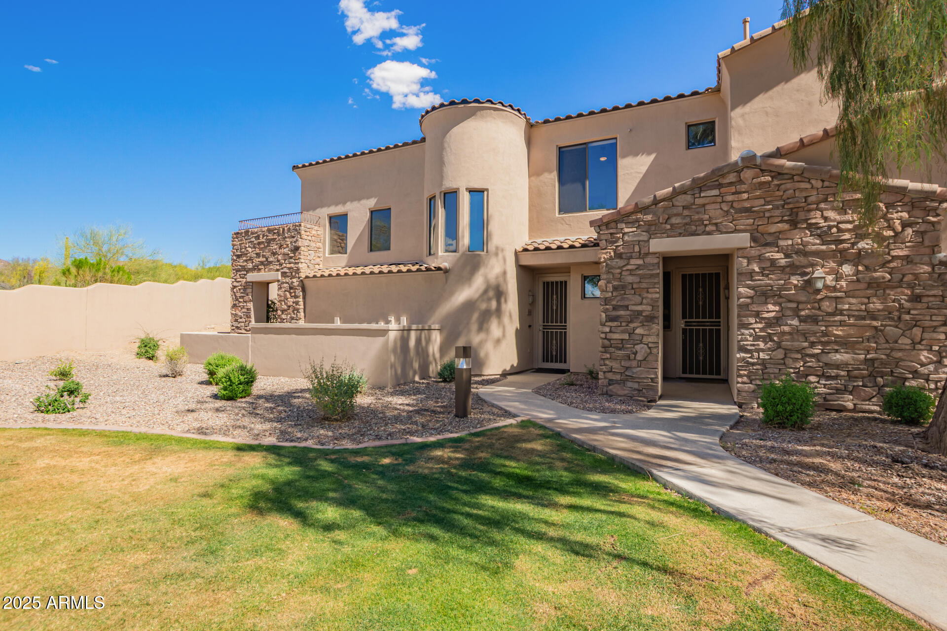 7445 E EAGLE CREST Drive 1061