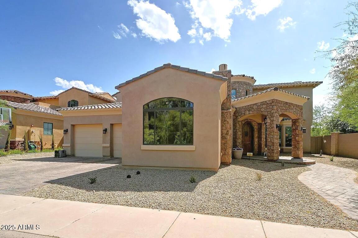 3804 E CAMELBACK Road