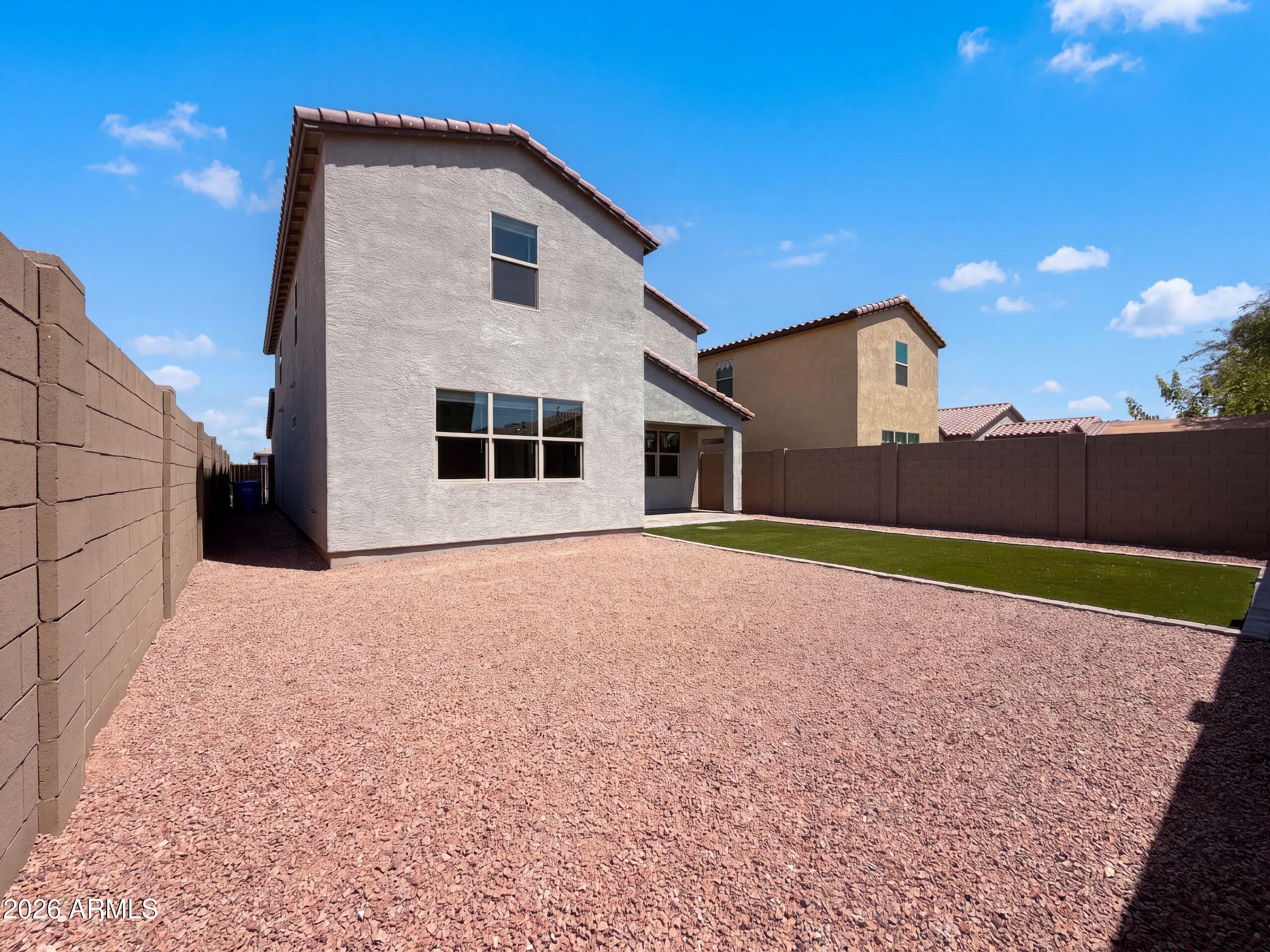 3325 W DUNBAR Drive