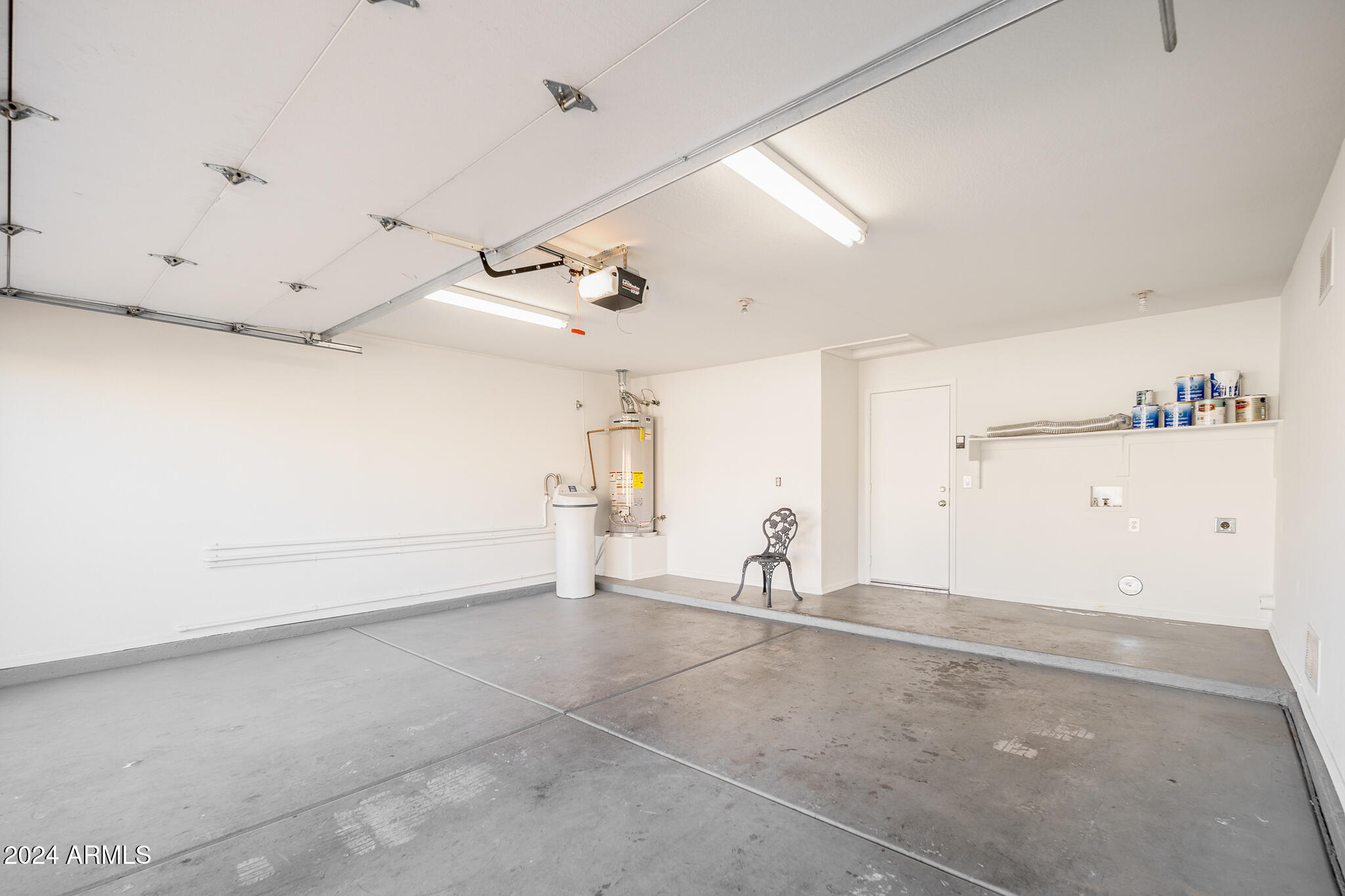 Avondale, Arizona 85392, United States, 3 Bedrooms Bedrooms, ,2 BathroomsBathrooms,Residential,Pending,19065