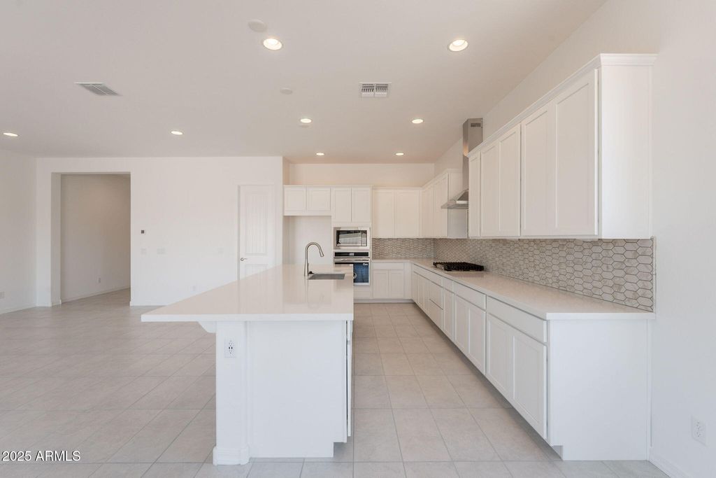 Photo of 16378 W Jackson Street, Goodyear, AZ 85338 (MLS # 6922099)