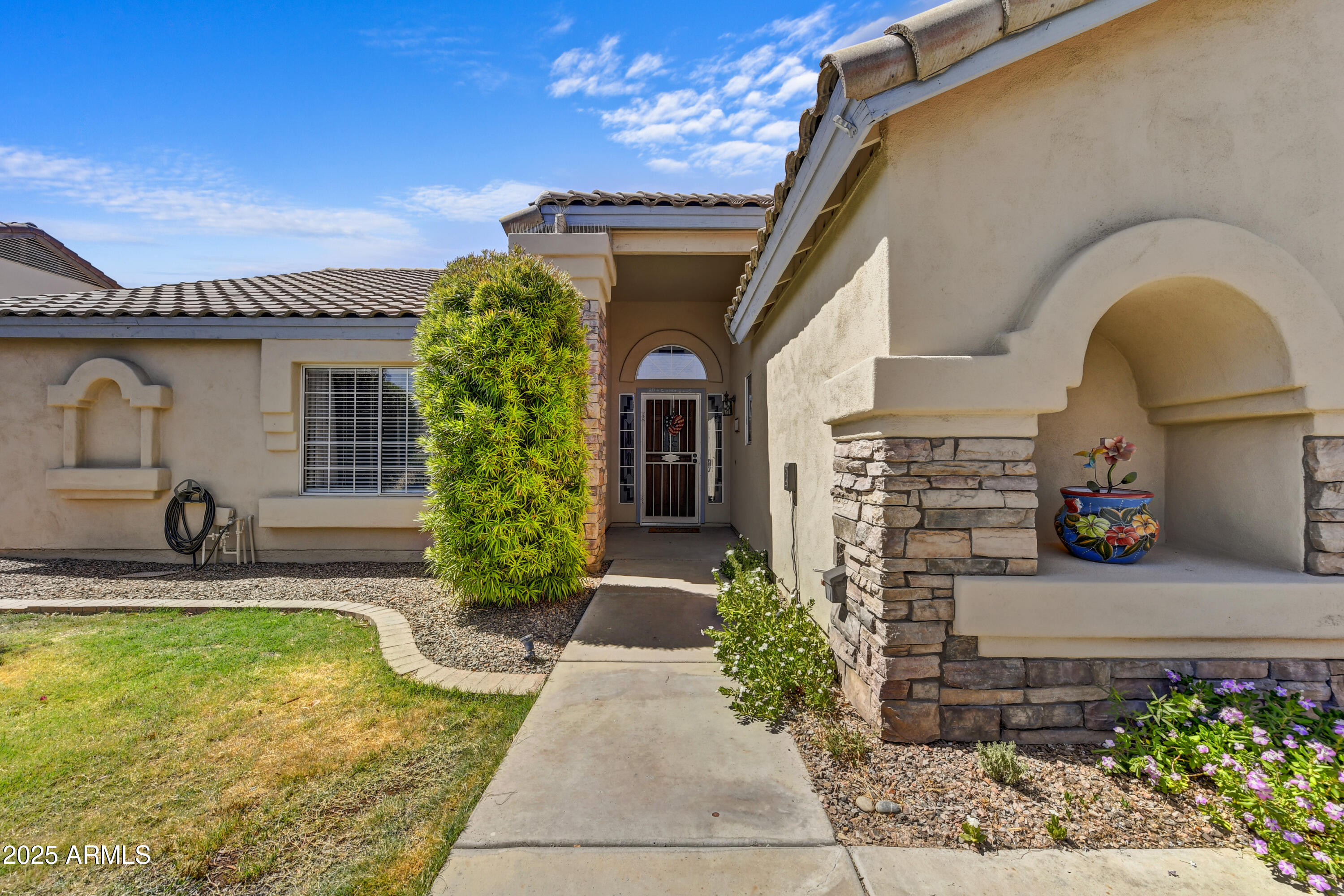 2015 E Bendix Drive