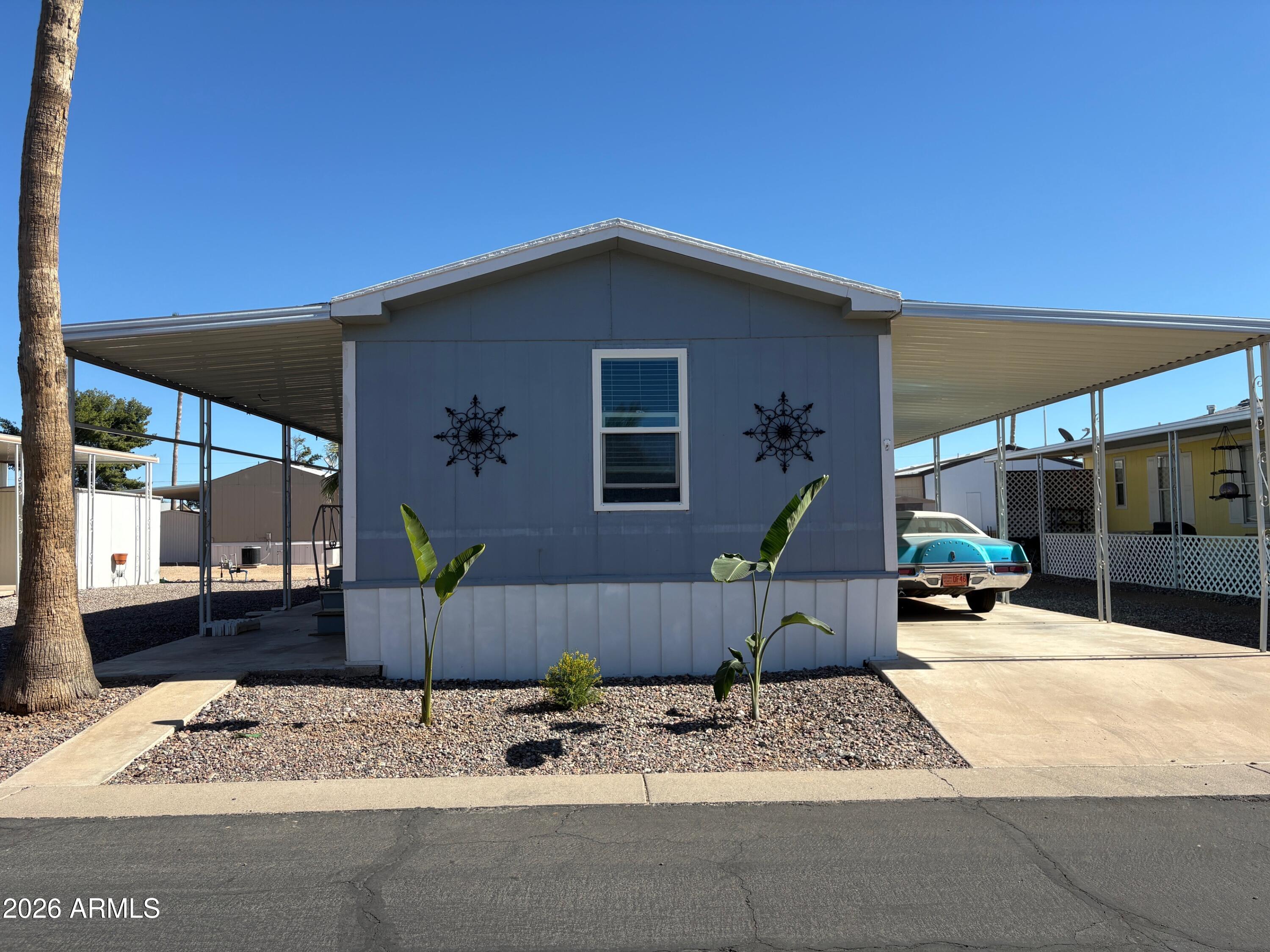 9427 E UNIVERSITY Drive 25