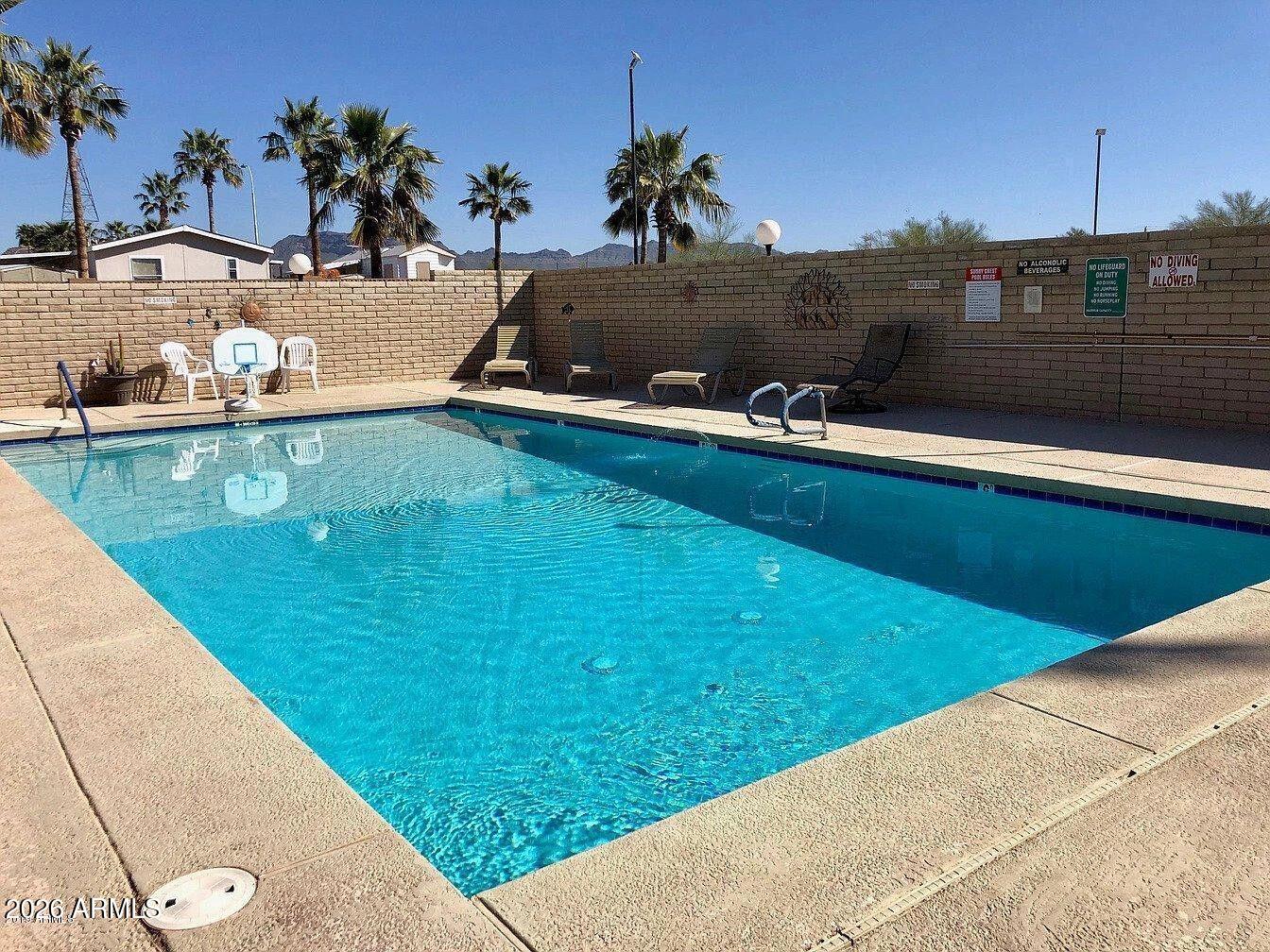 9427 E UNIVERSITY Drive 25