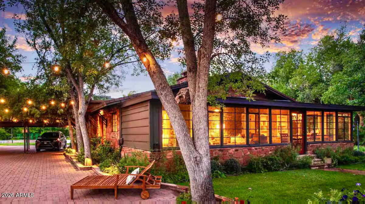 280 Copper Cliffs Drive