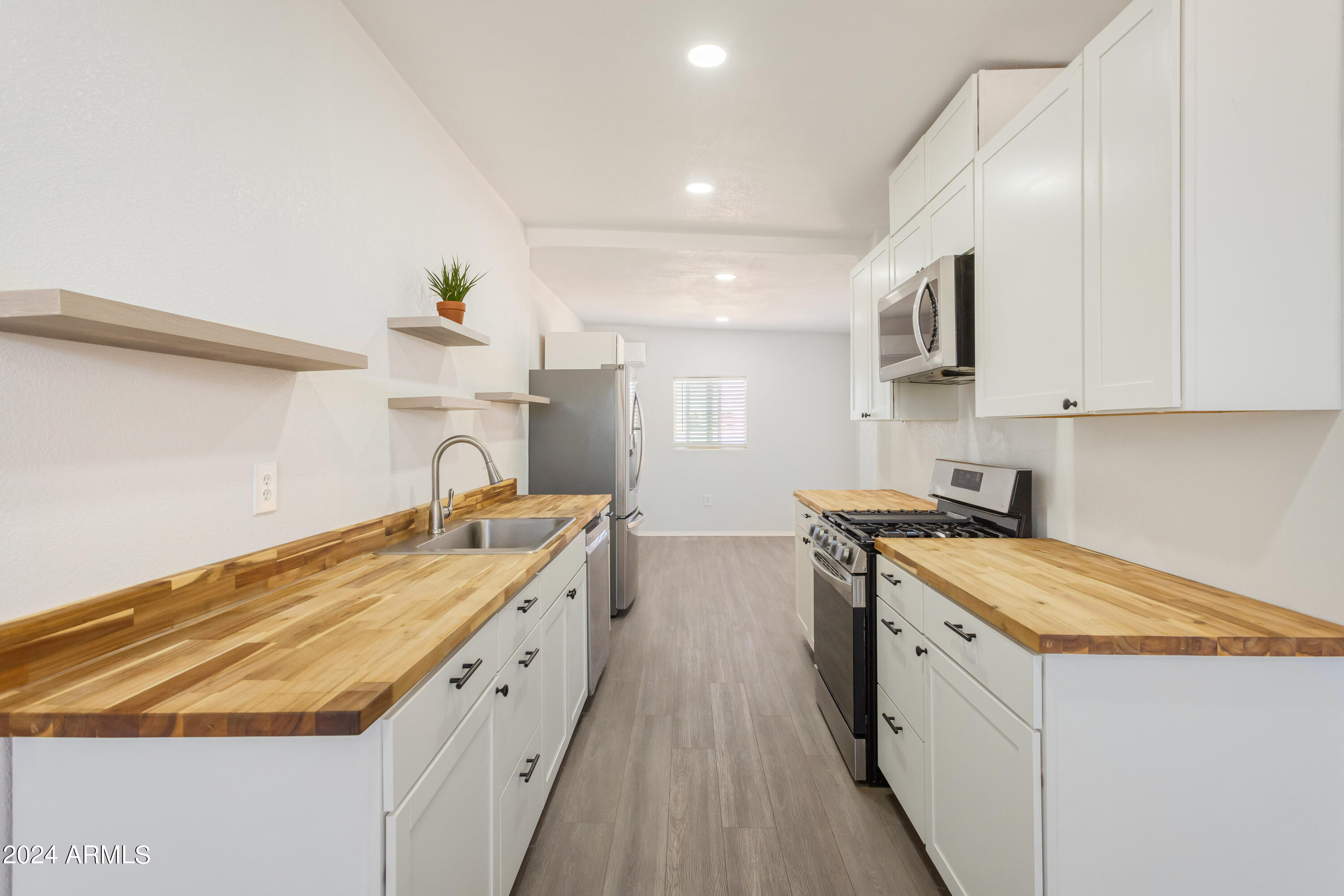 GARDEN CANYON TERRACE - Residential