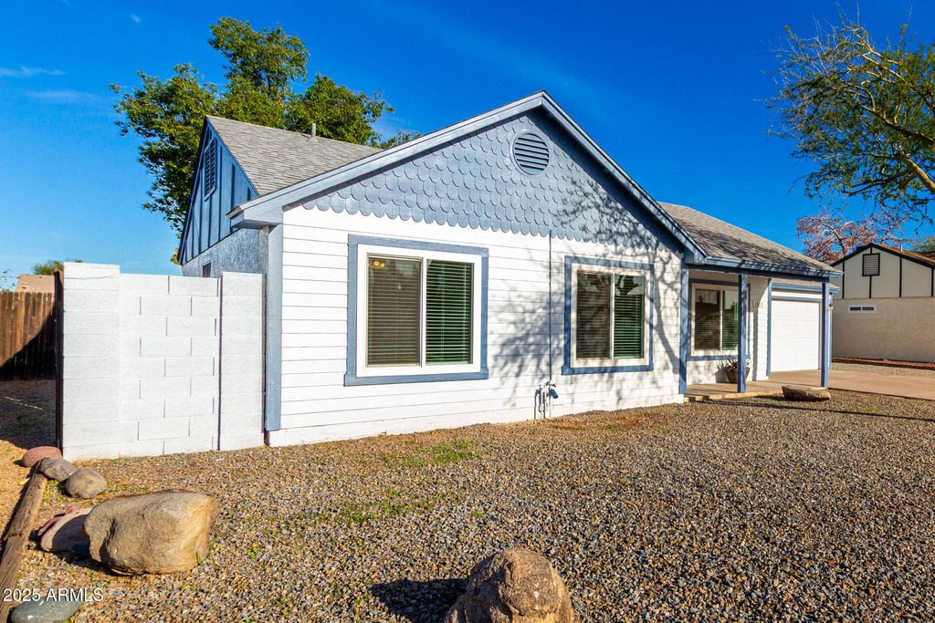 Photo of 1810 W Mission Drive, Chandler, AZ 85224 (MLS # 6957819)