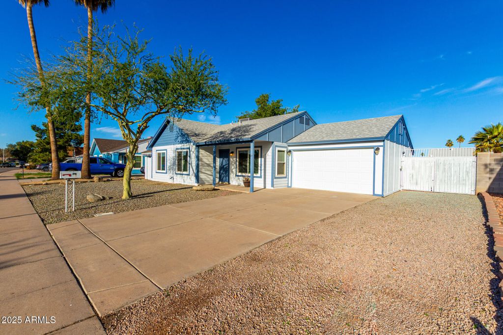 Photo of 1810 W Mission Drive, Chandler, AZ 85224 (MLS # 6957819)