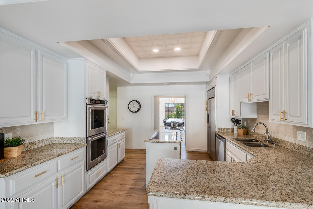 SCOTTSDALE FOOTHILLS - Residential