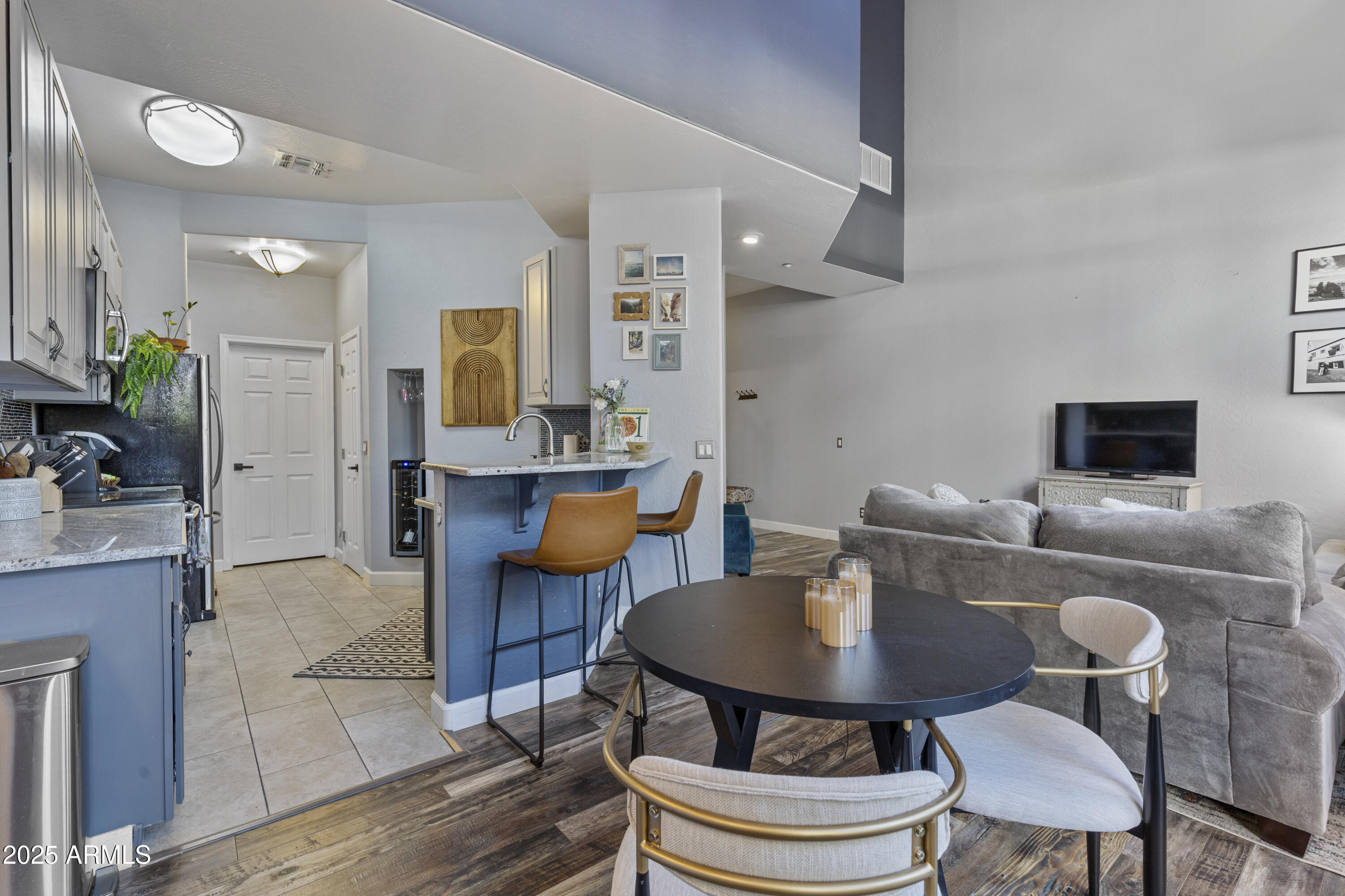 2019 E CAMPBELL Avenue 123