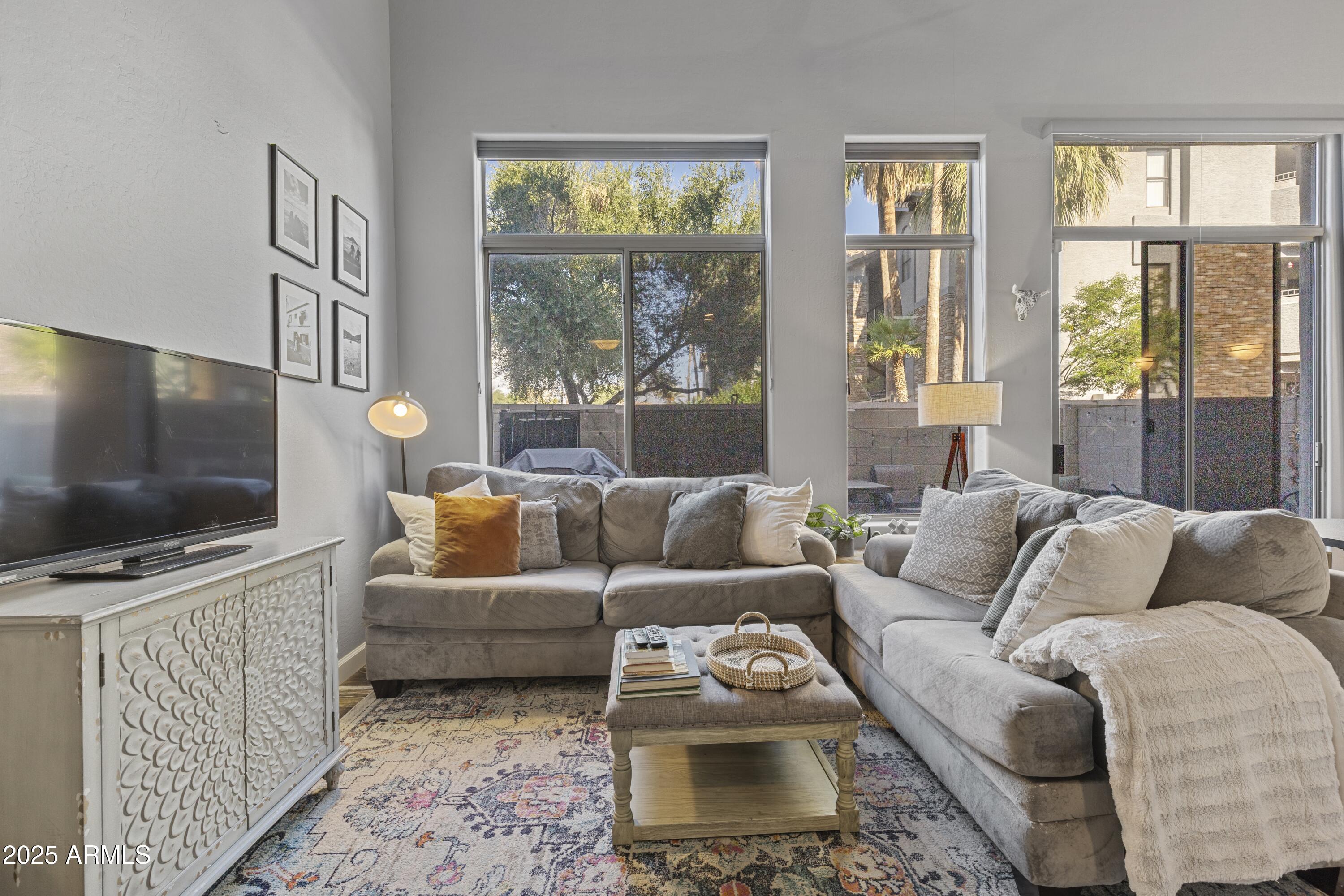 2019 E CAMPBELL Avenue 123