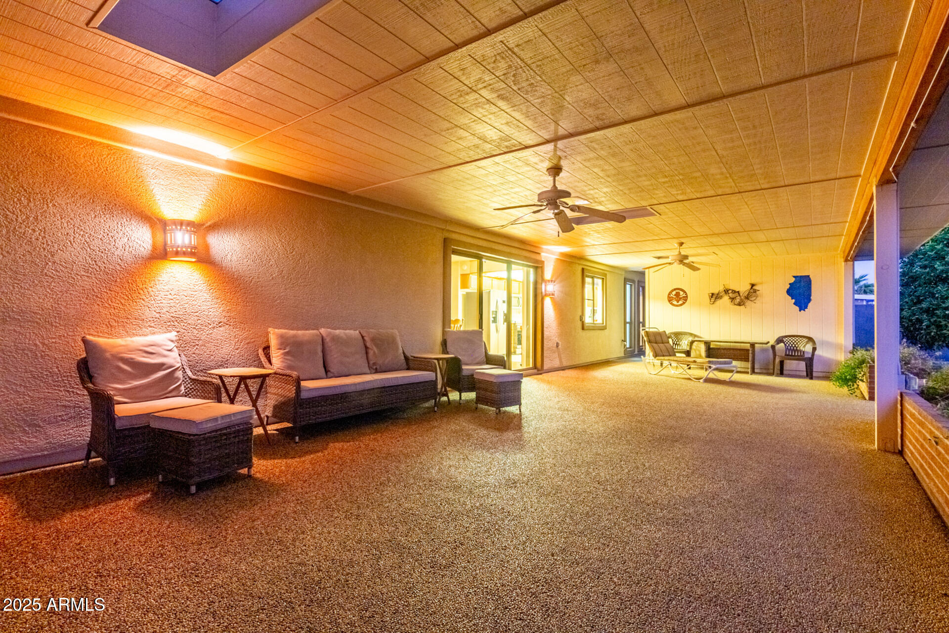 11065 W EDGEWOOD Drive