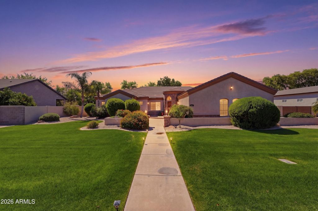Photo of 19327 E Avenida Del Valle, Queen Creek, AZ 85142 (MLS # 7014751)