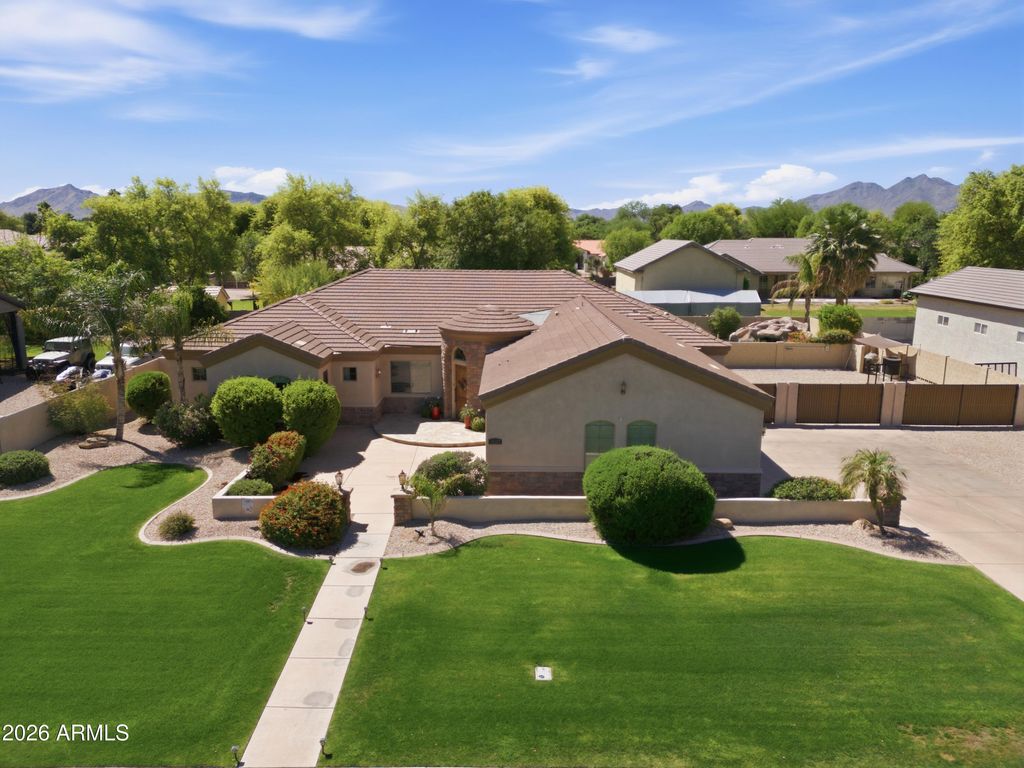 Photo of 19327 E Avenida Del Valle, Queen Creek, AZ 85142 (MLS # 7014751)