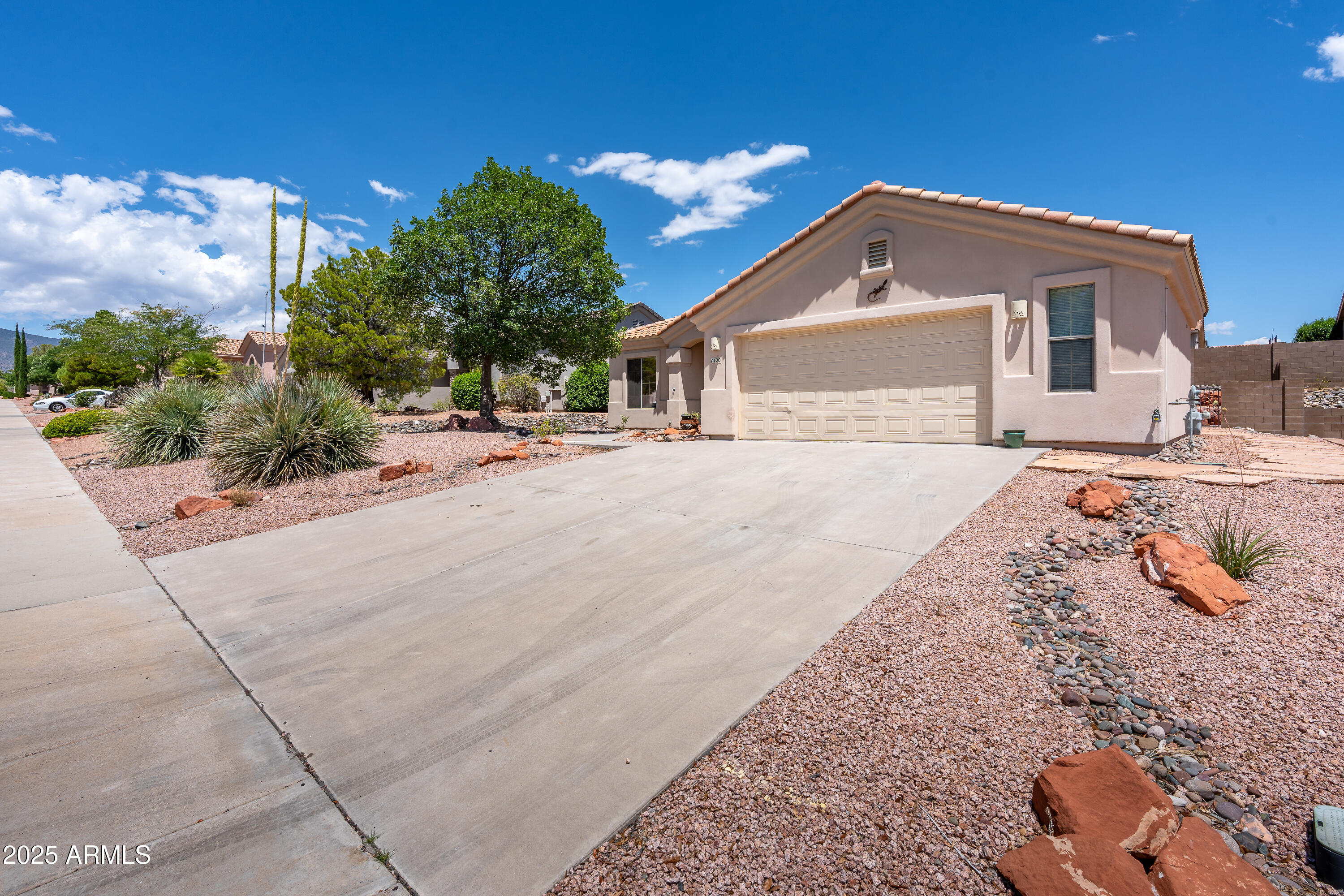 Cottonwood, Arizona 86326, United States, 3 Bedrooms Bedrooms, ,2 BathroomsBathrooms,Residential,Pending,182303
