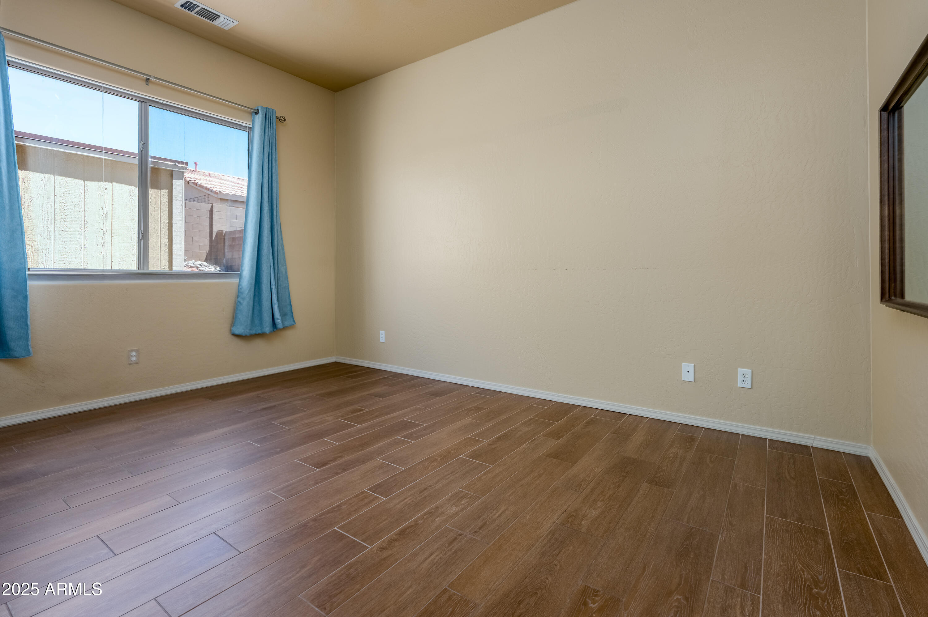 Cottonwood, Arizona 86326, United States, 3 Bedrooms Bedrooms, ,2 BathroomsBathrooms,Residential,Pending,182303