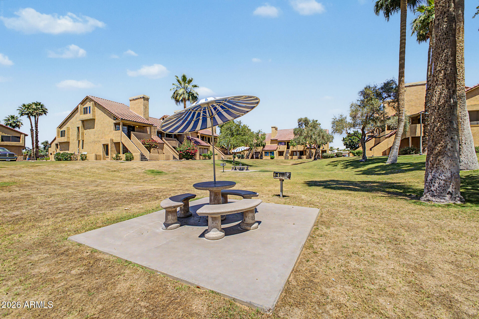 CASA LOS CERROS - Residential