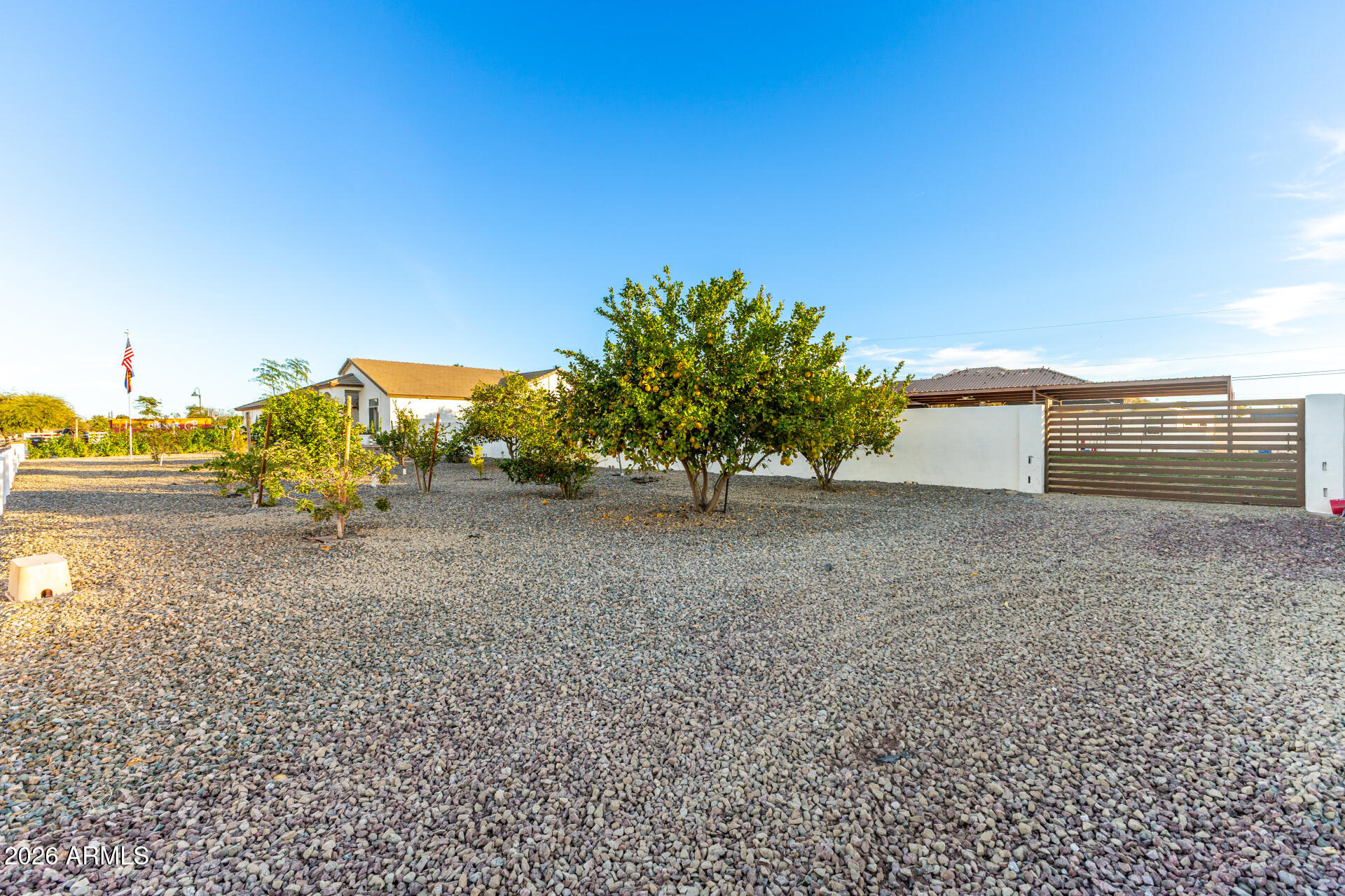 2863 E CEDAR WAXWING Drive