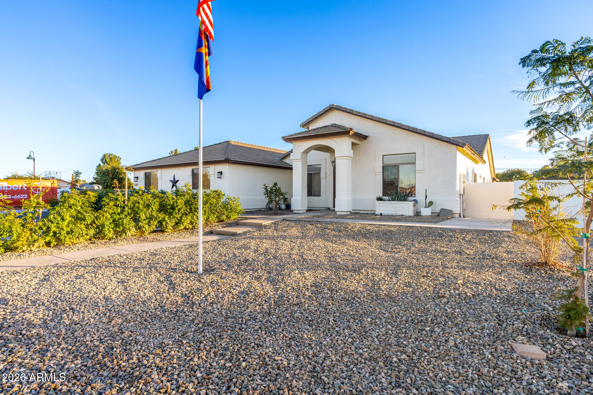 2863 E CEDAR WAXWING Drive