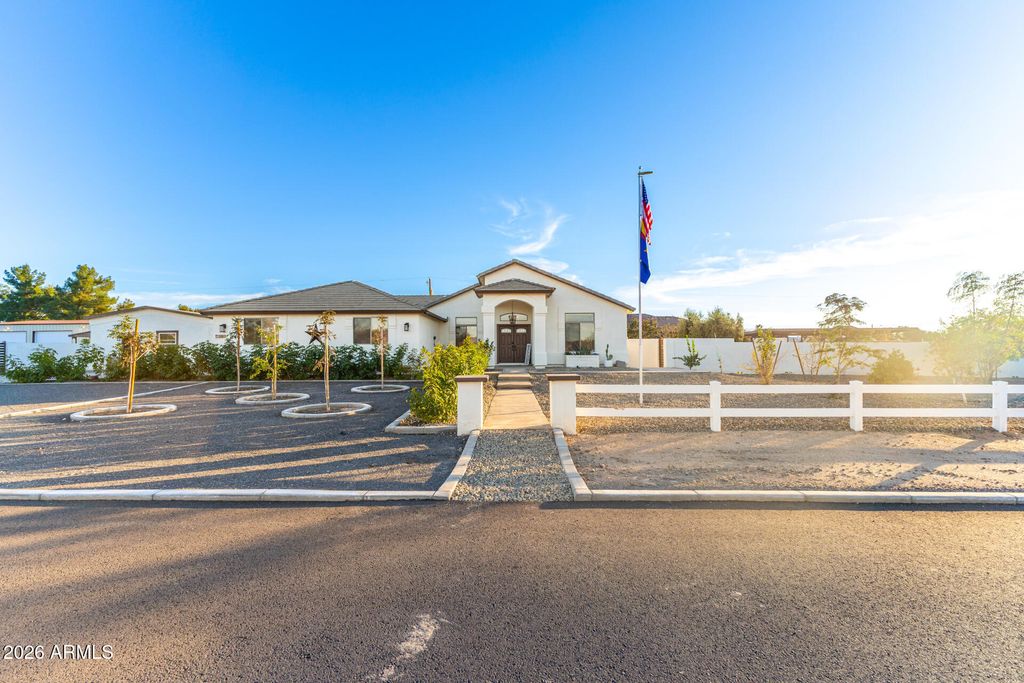 Photo of 2863 E Cedar Waxwing Drive, Gilbert, AZ 85298 (MLS # 6969821)