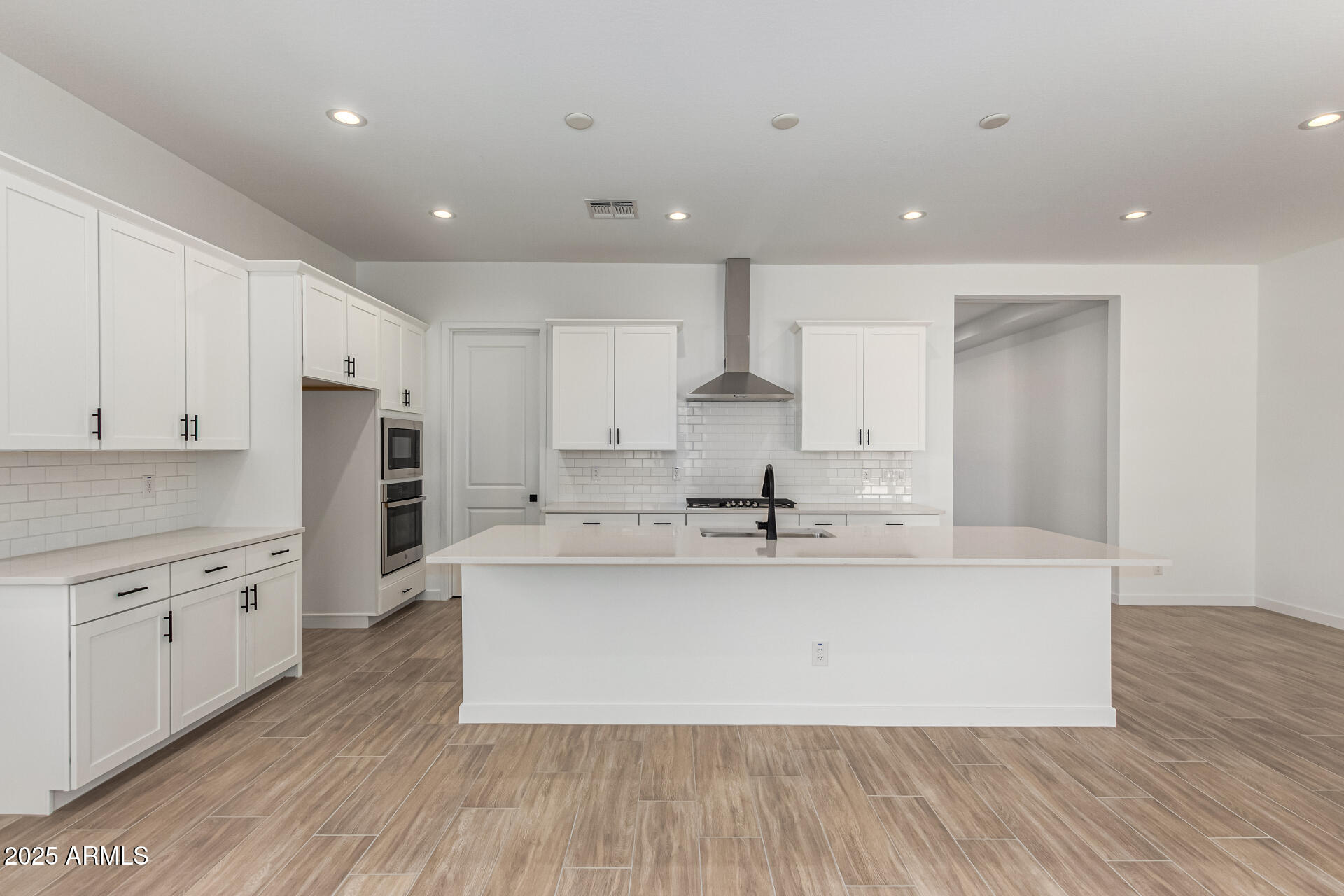 15870 W BRONCO Trail