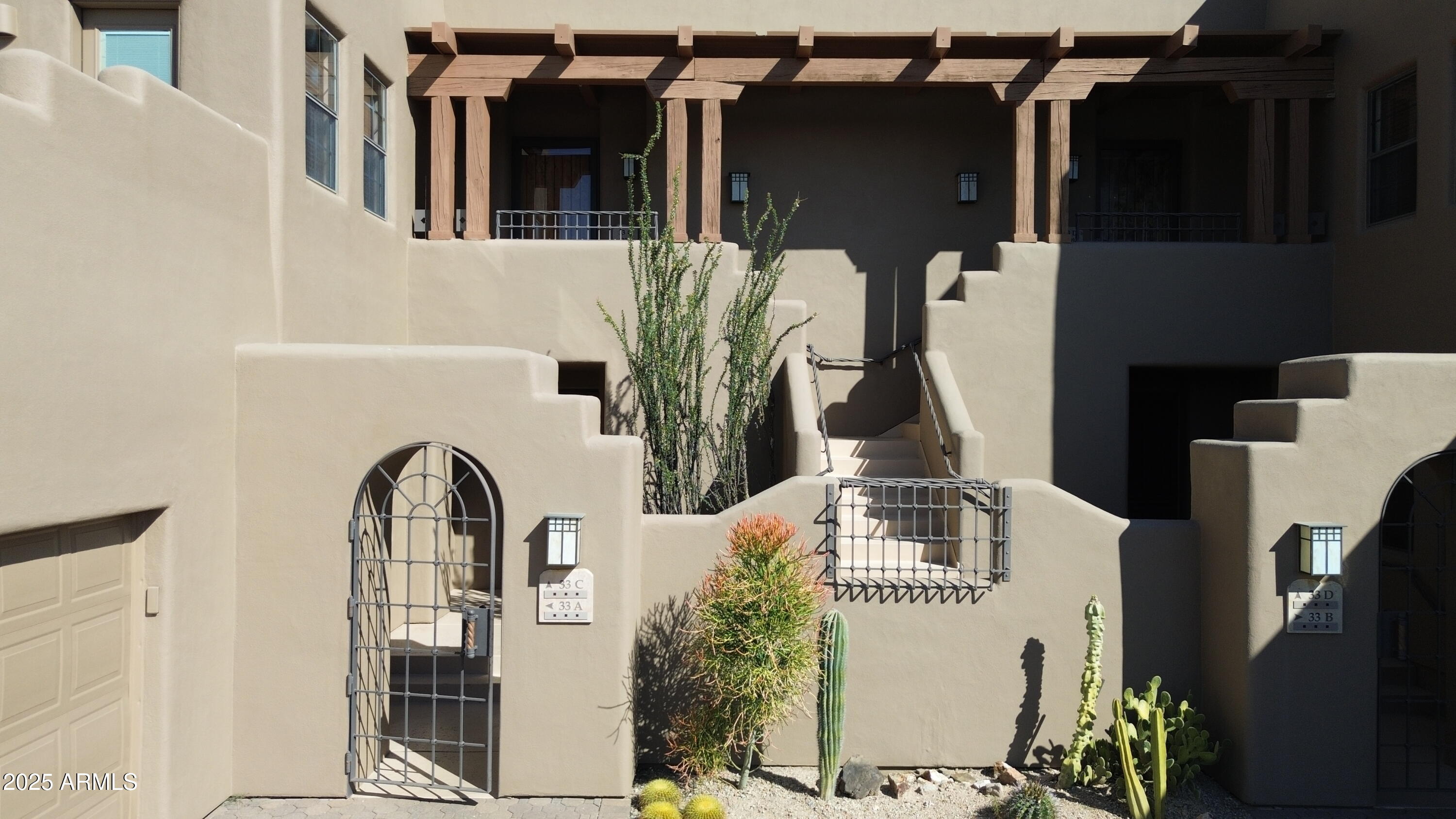 36601 N MULE TRAIN Road C33