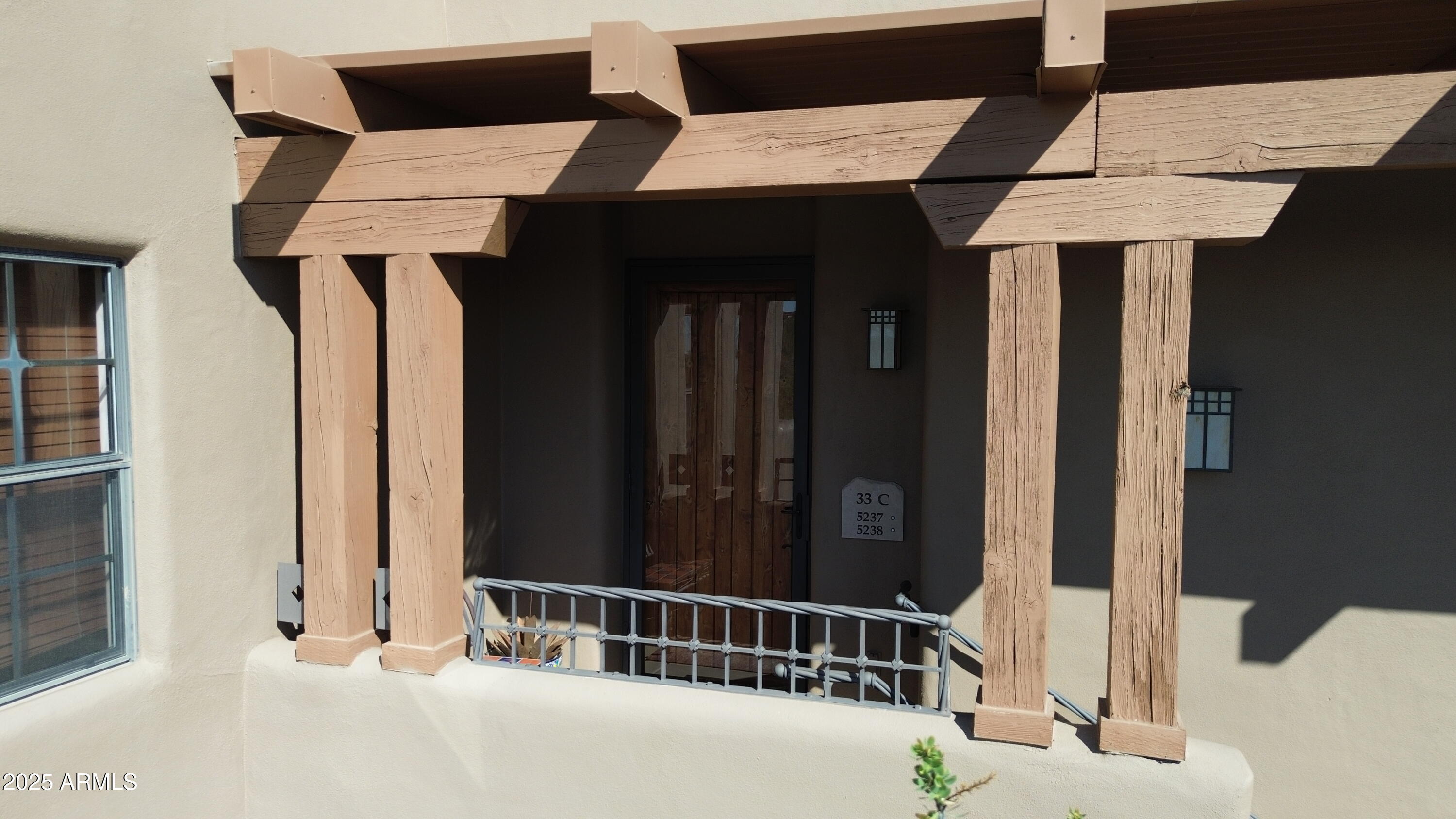 36601 N MULE TRAIN Road C33