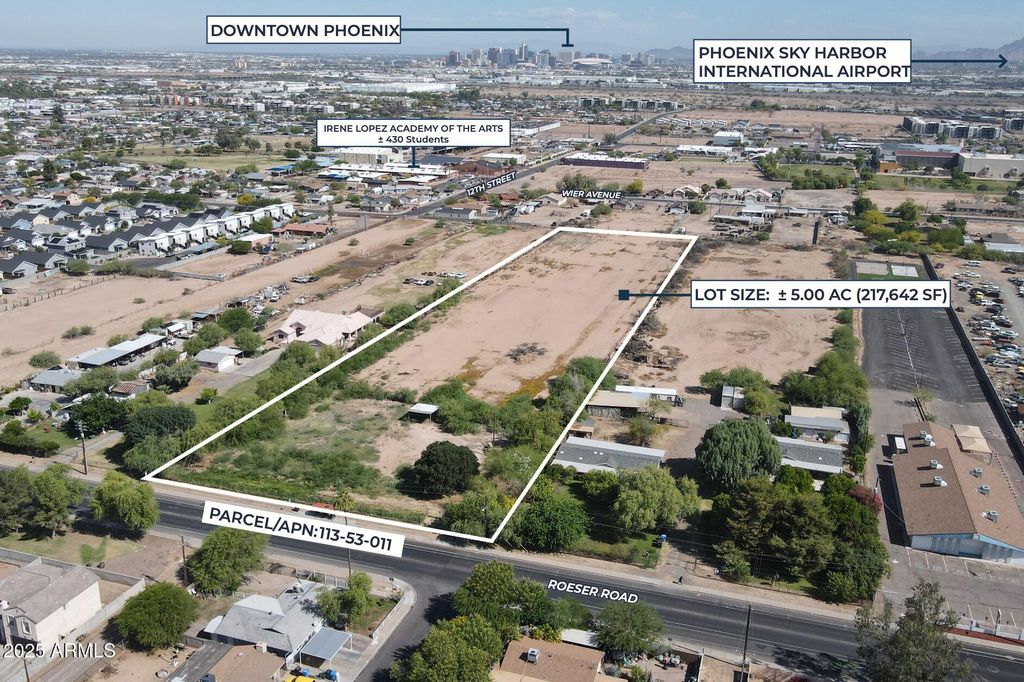 Photo of 1230 E Roeser Road #-, Phoenix, AZ 85040 (MLS # 6859883)