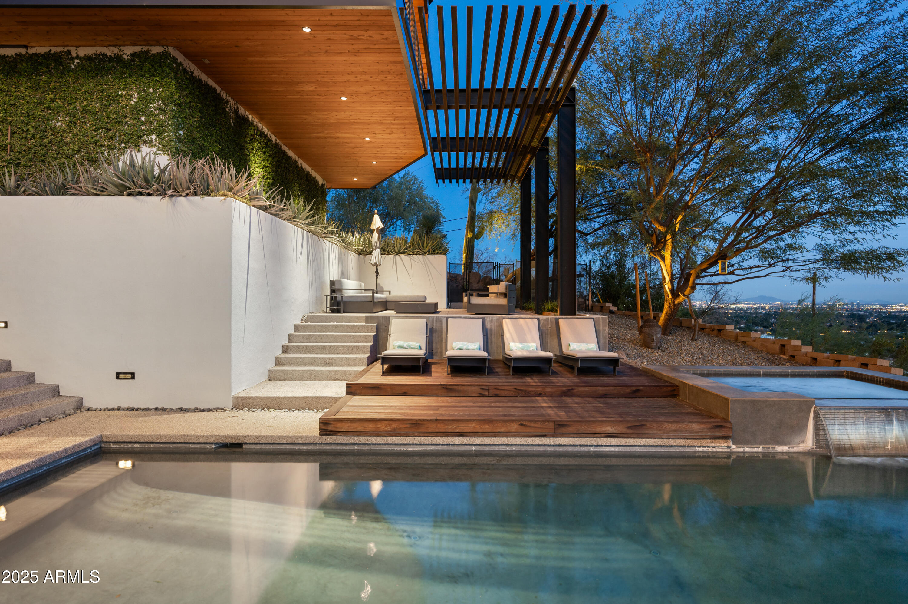 5419 E VALLE VISTA Road