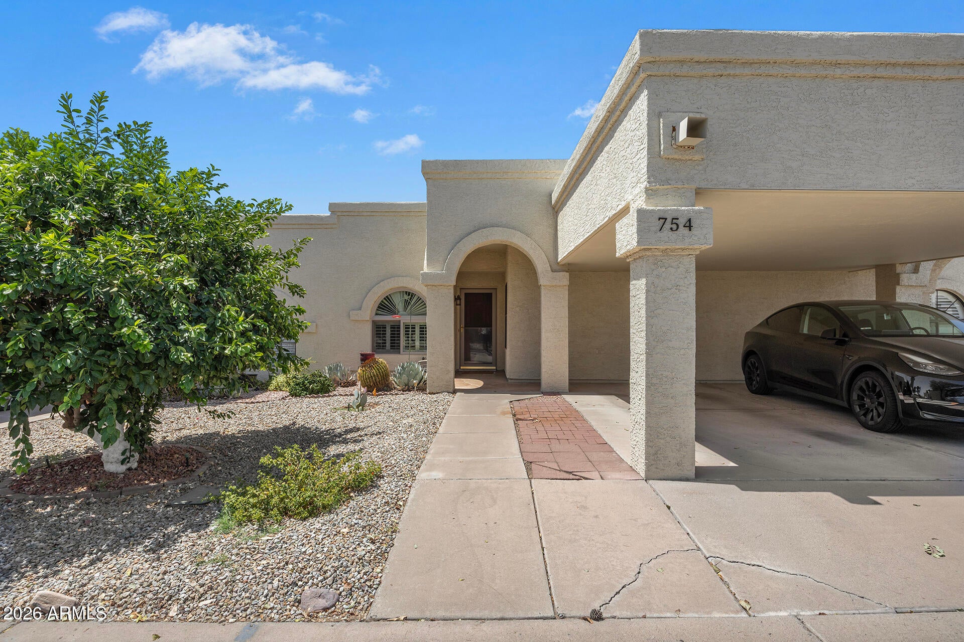 754 S 79TH Terrace